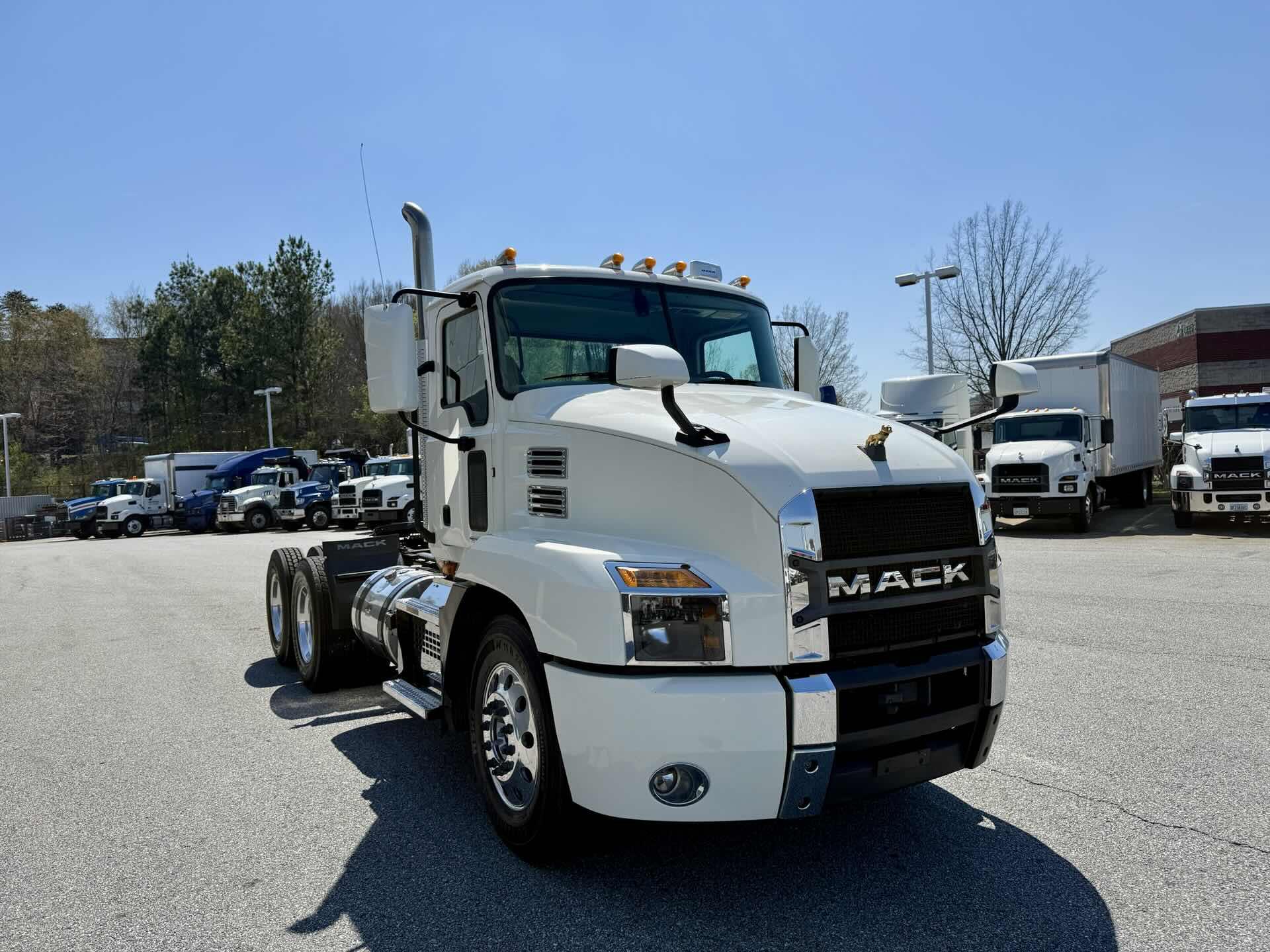 2022 Mack - image 9