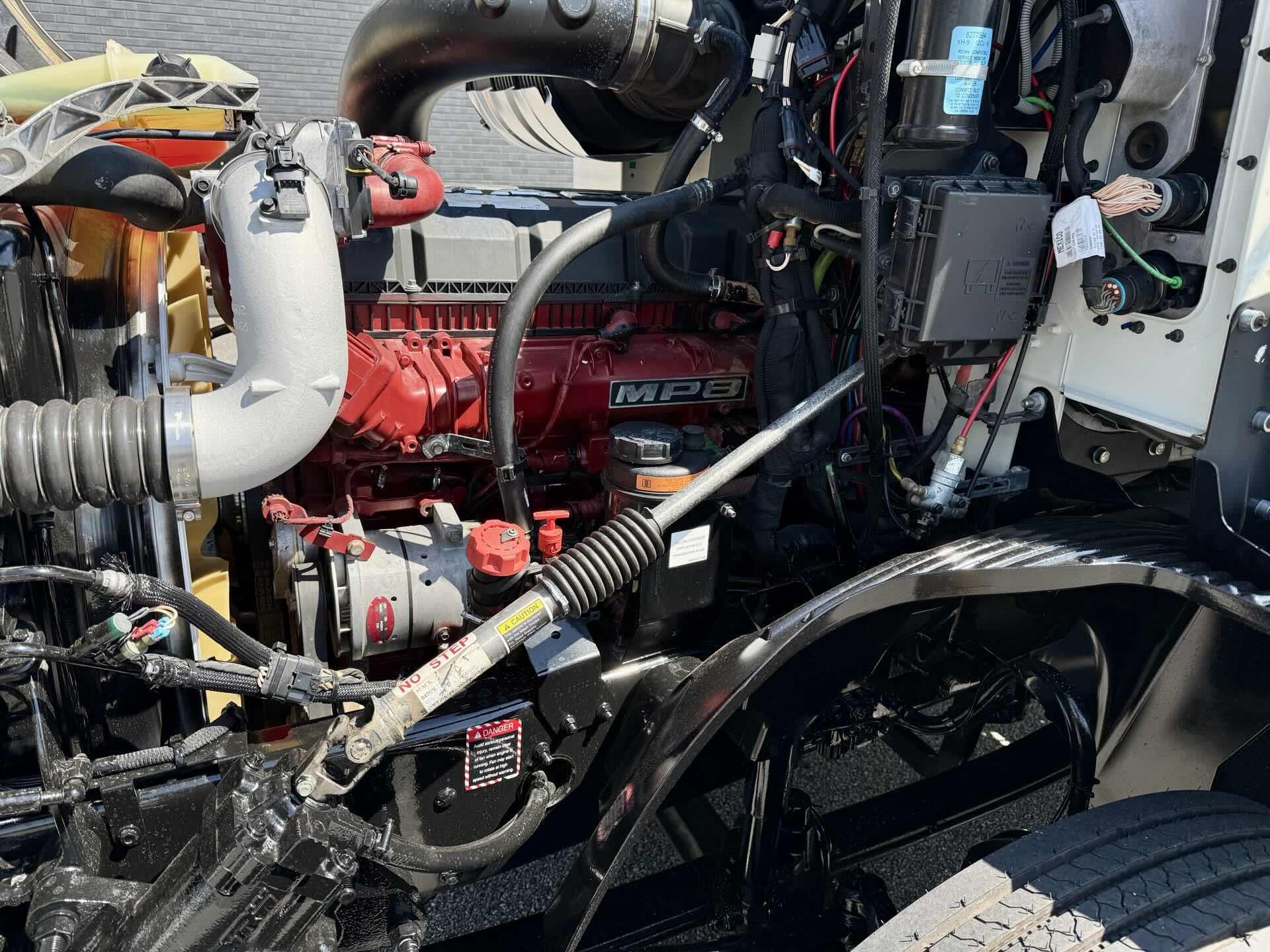 2020 Mack - image 11