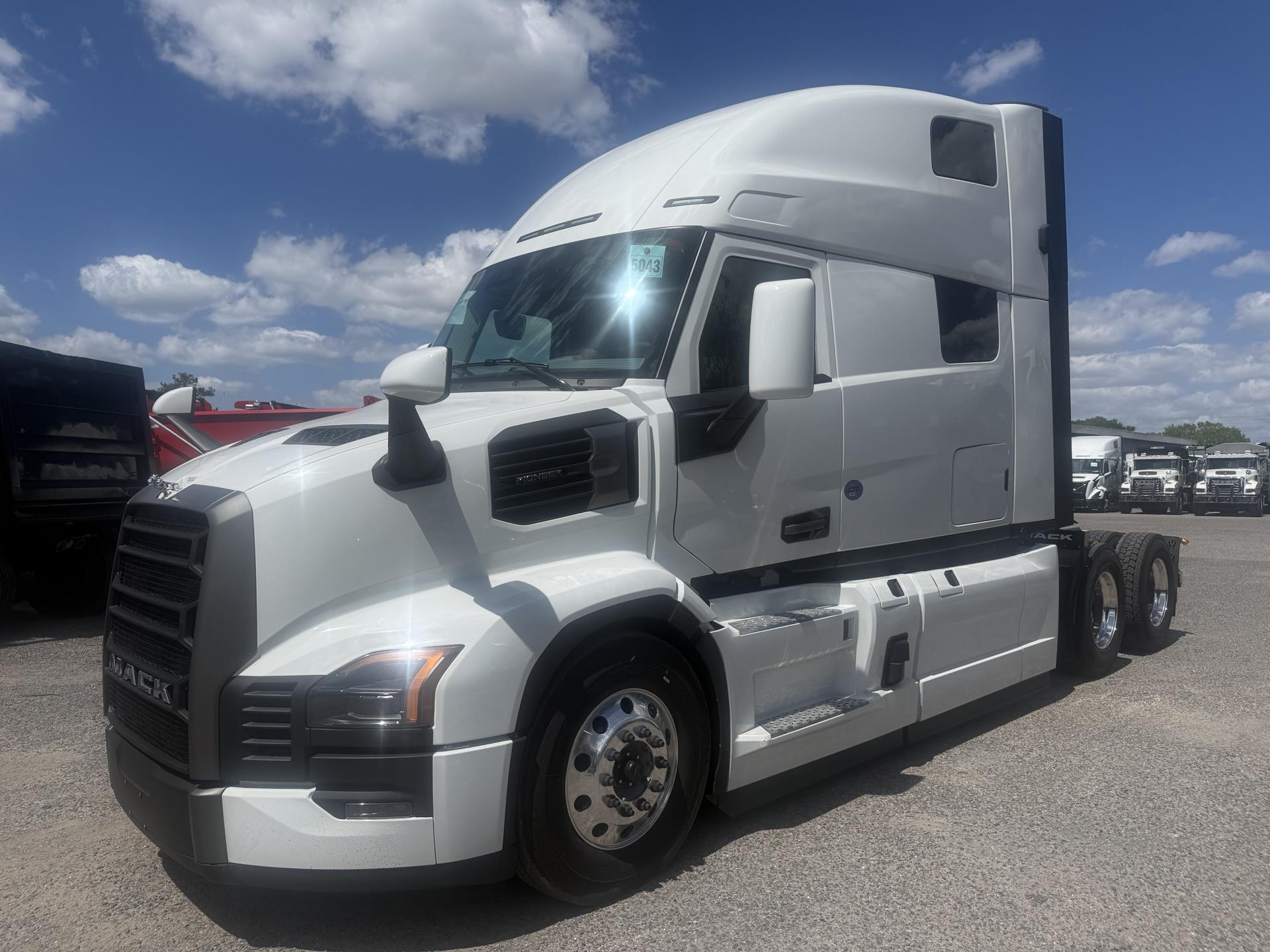 2027 Mack PR64T
