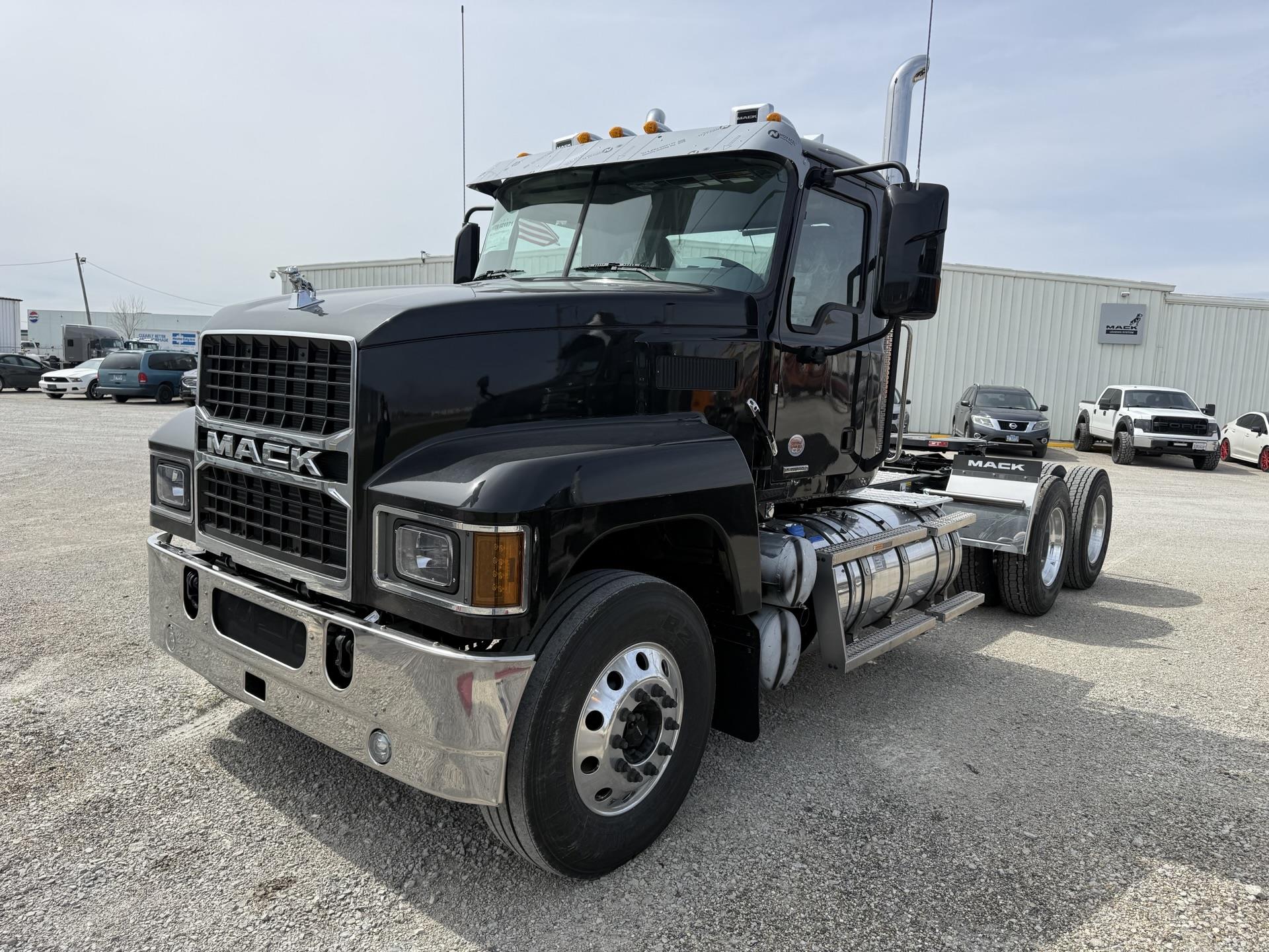 2027 Mack PI64T