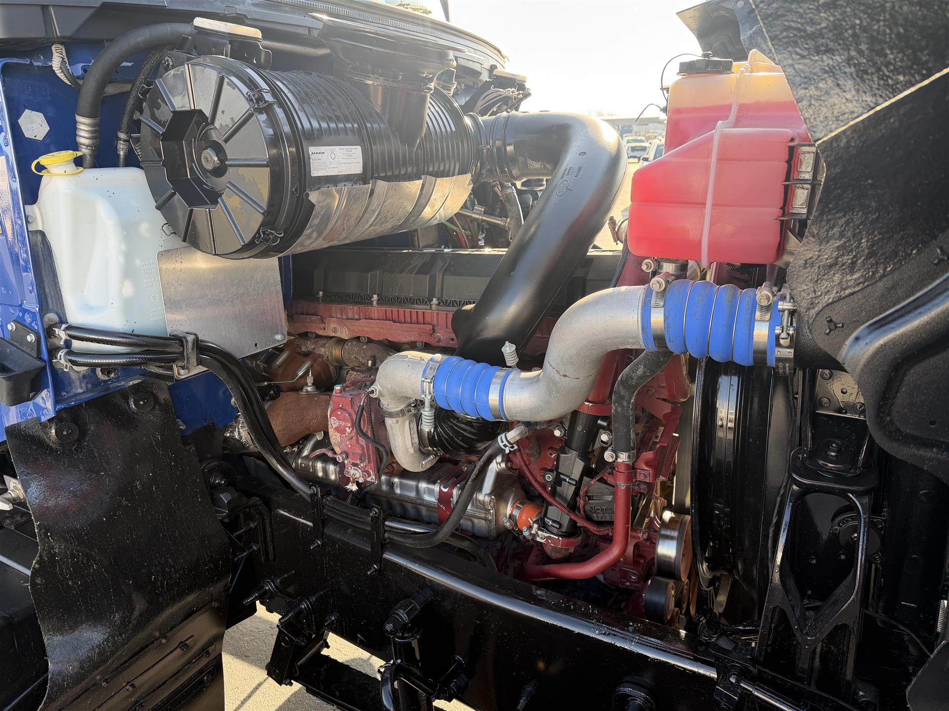 2022 Mack - image 11