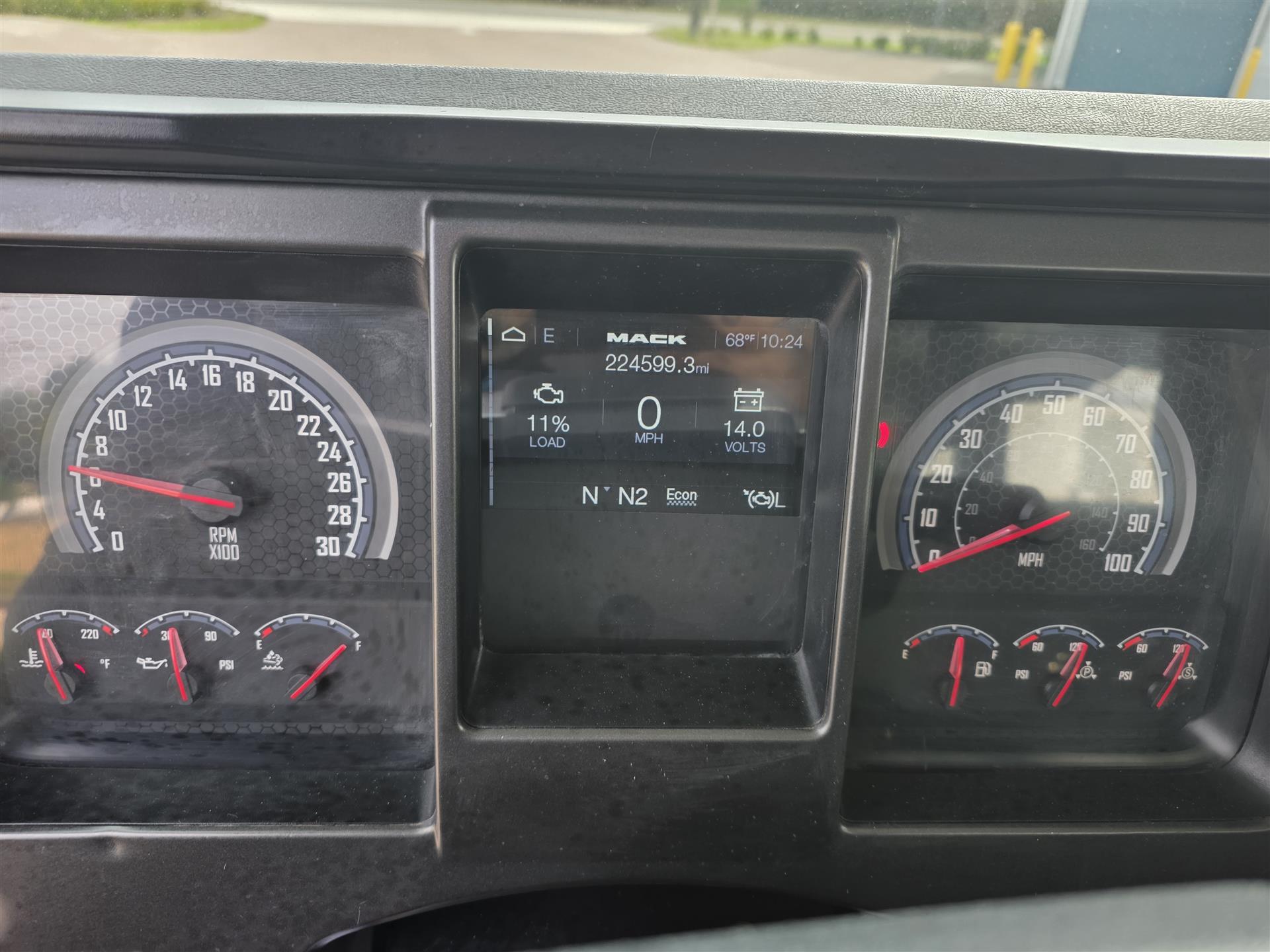 2022 Mack - image 13