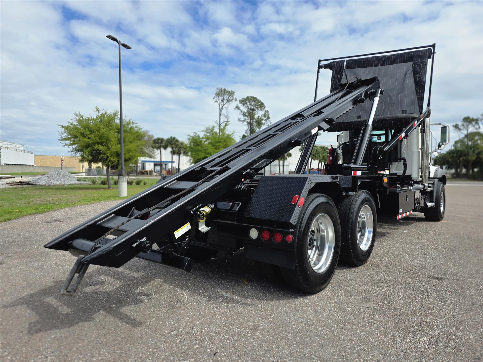 2022 Mack - image 11