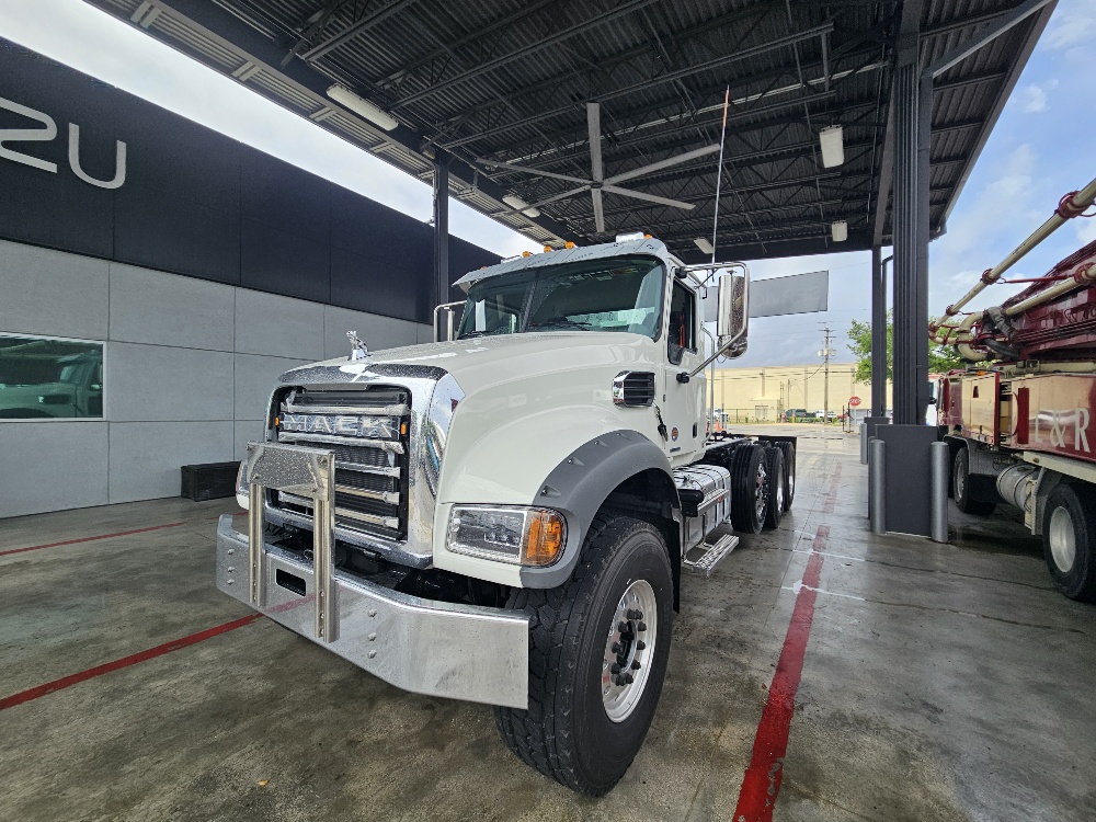 2027 Mack GR84F