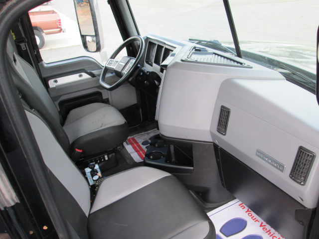 2022 Mack Pinnacle - image 20