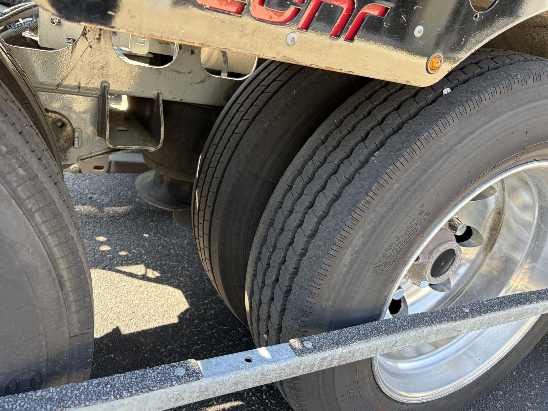 2024 Volvo - image 20