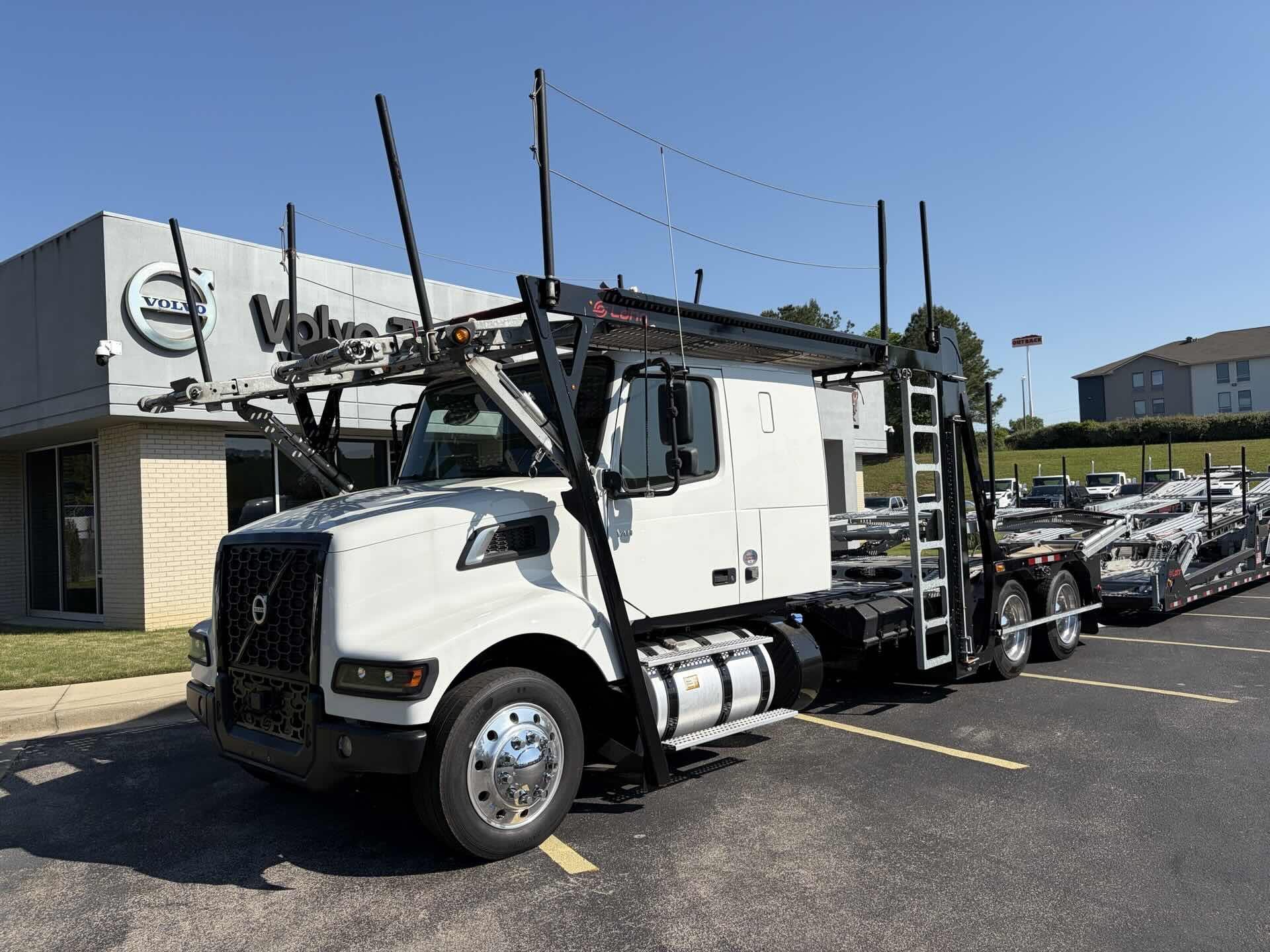 2024 Volvo - image 9