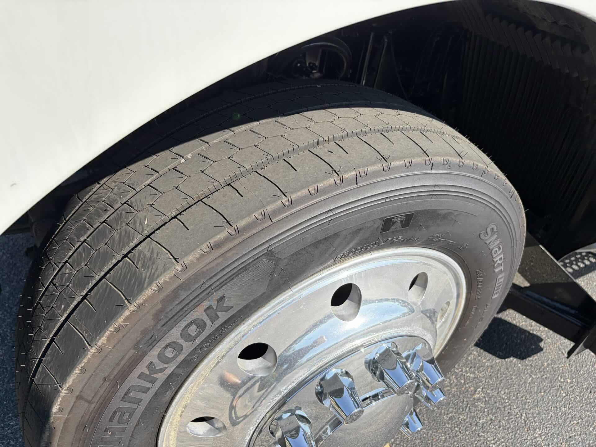 2024 Volvo - image 10