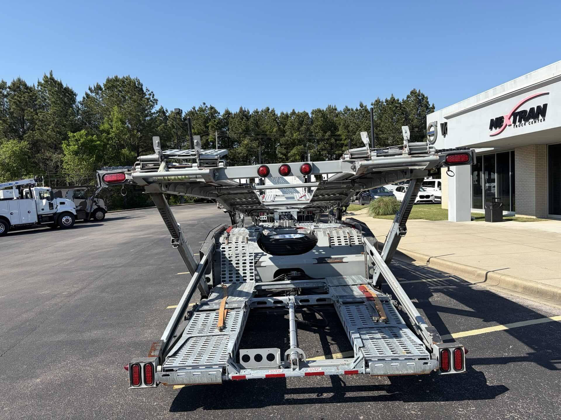 2024 Volvo - image 14