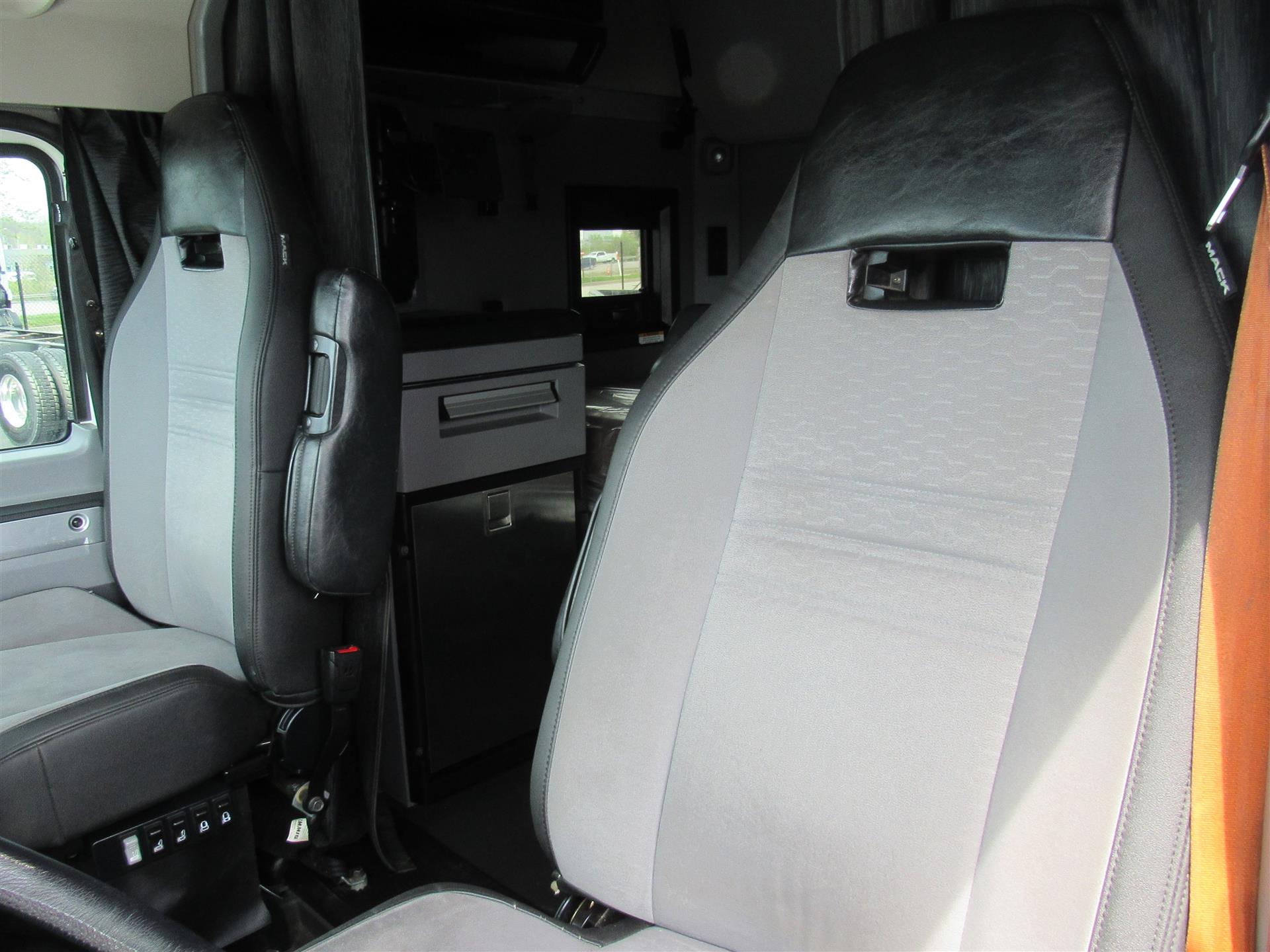 2024 Mack - image 12