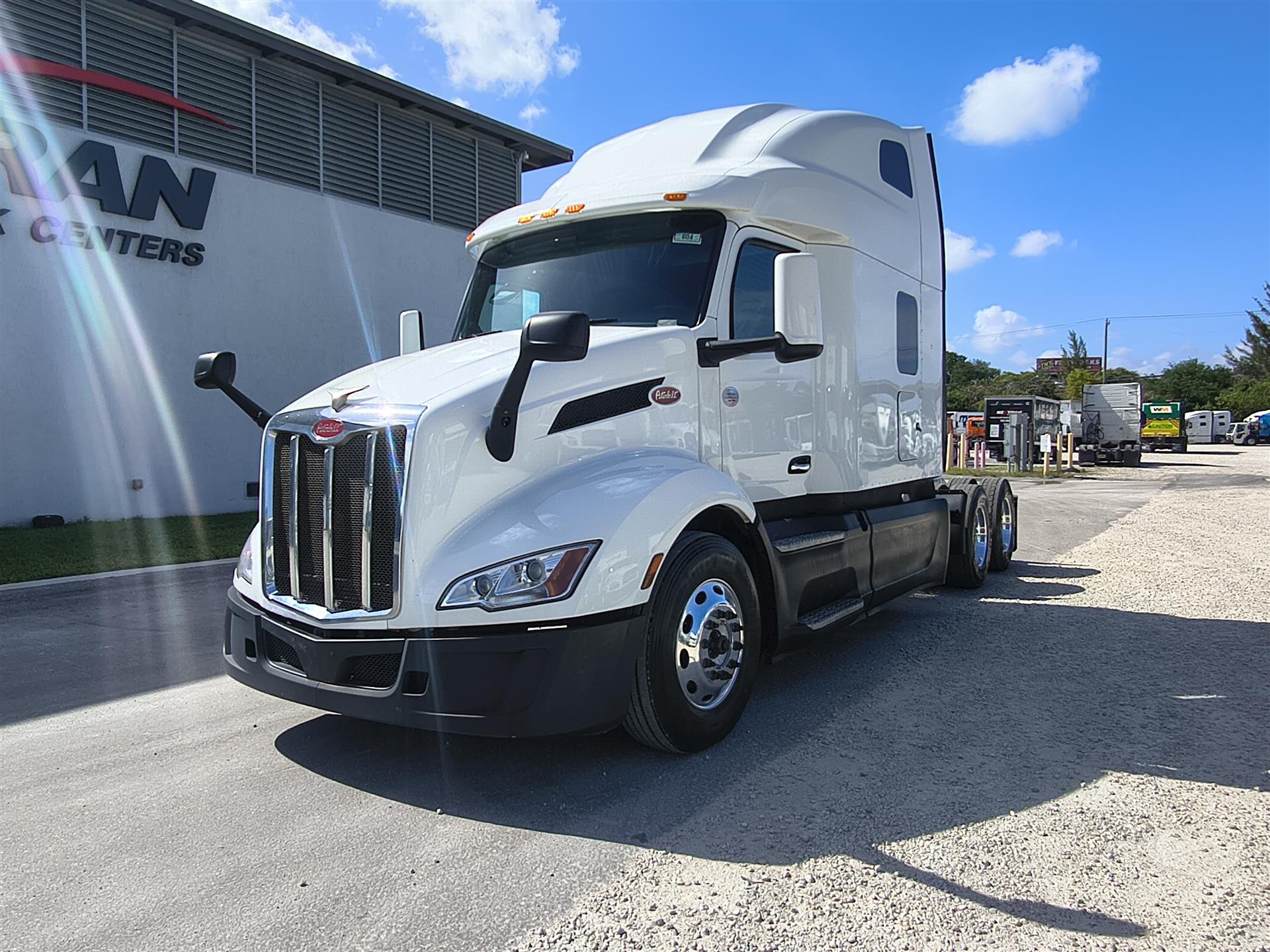 2022 Peterbilt 579