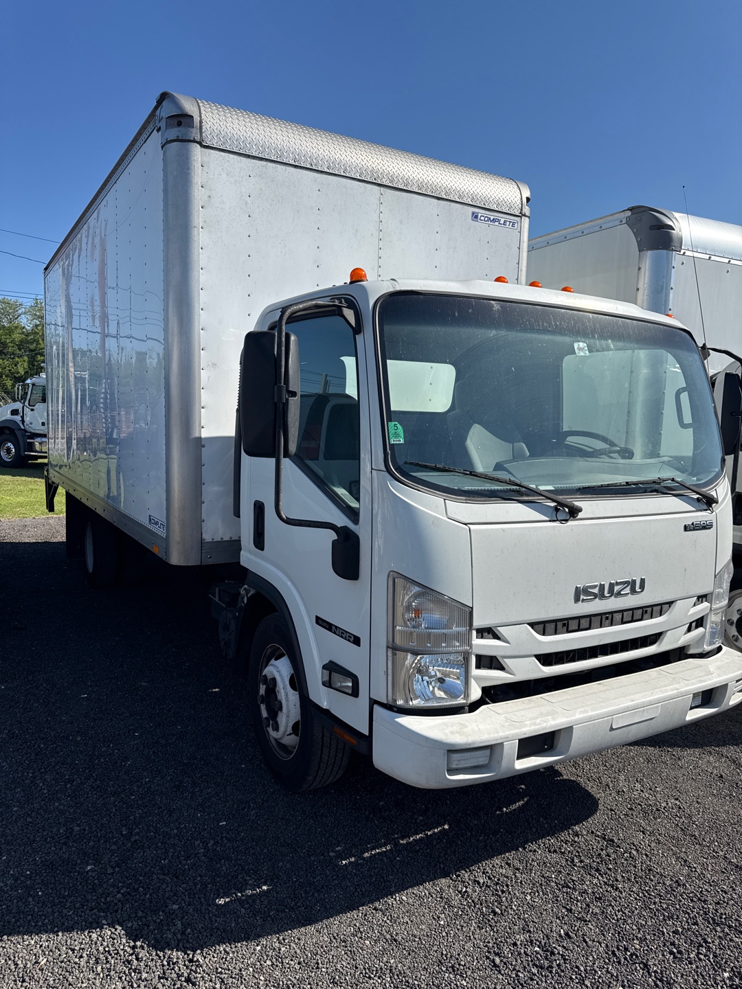 2022 Isuzu NRR - image 8