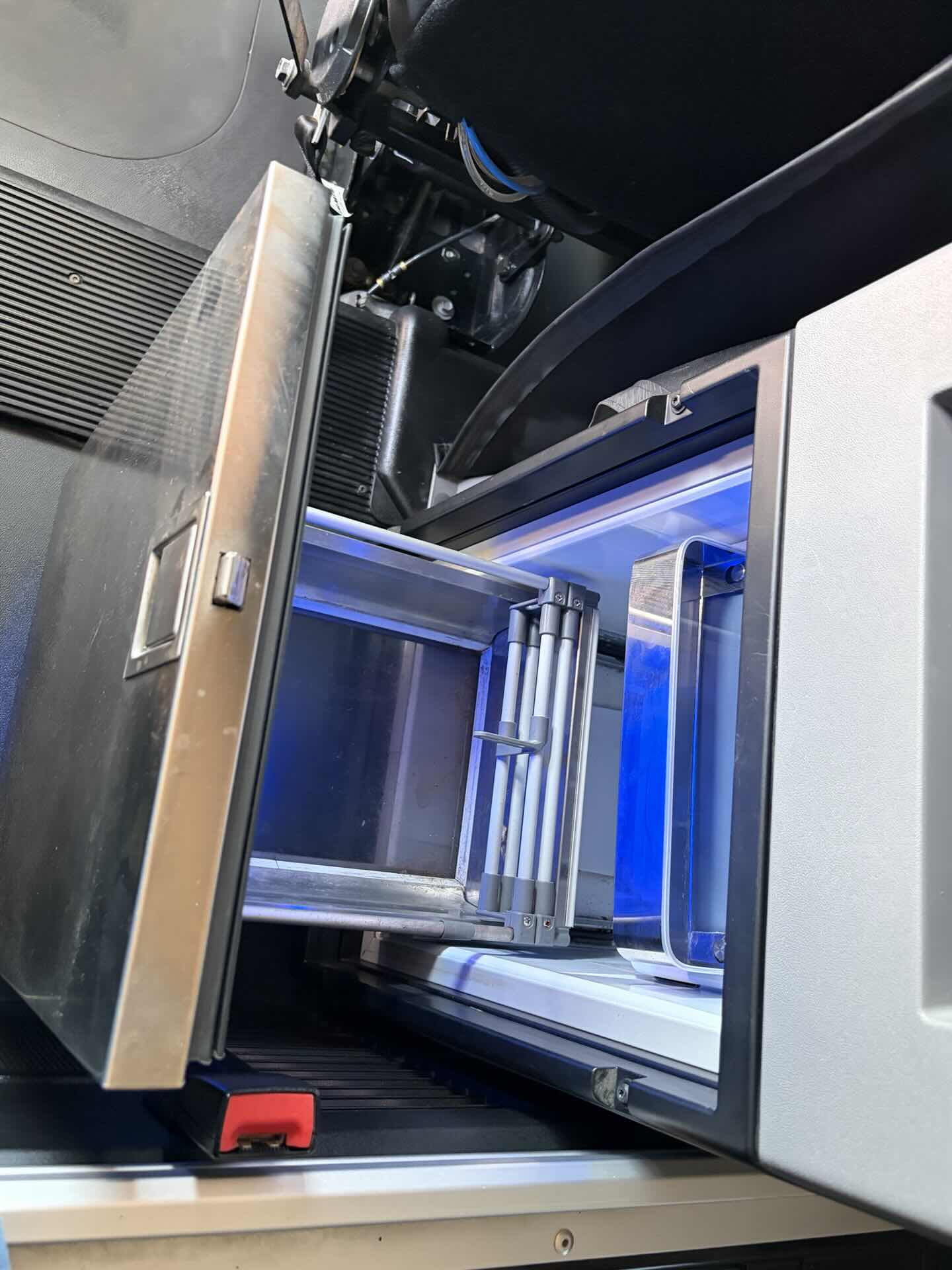 2022 Mack Anthem - image 19