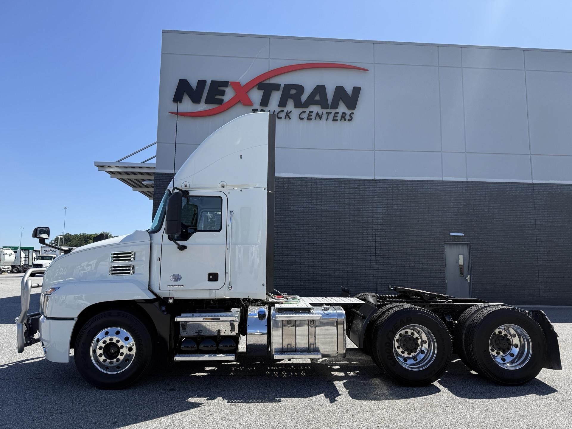 2022 Mack Anthem - image 2