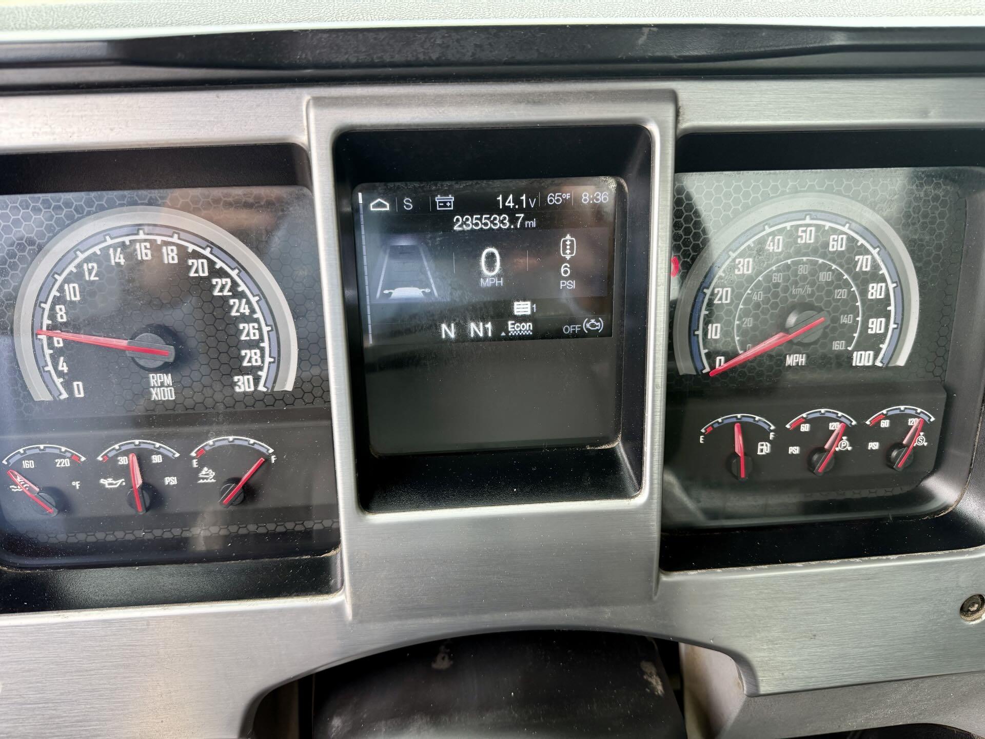 2022 Mack Anthem in Duluth, GA — photo 5