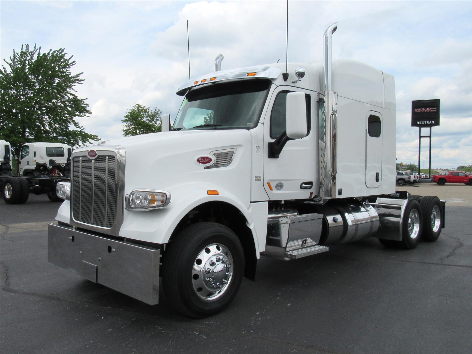 2020 Peterbilt 567