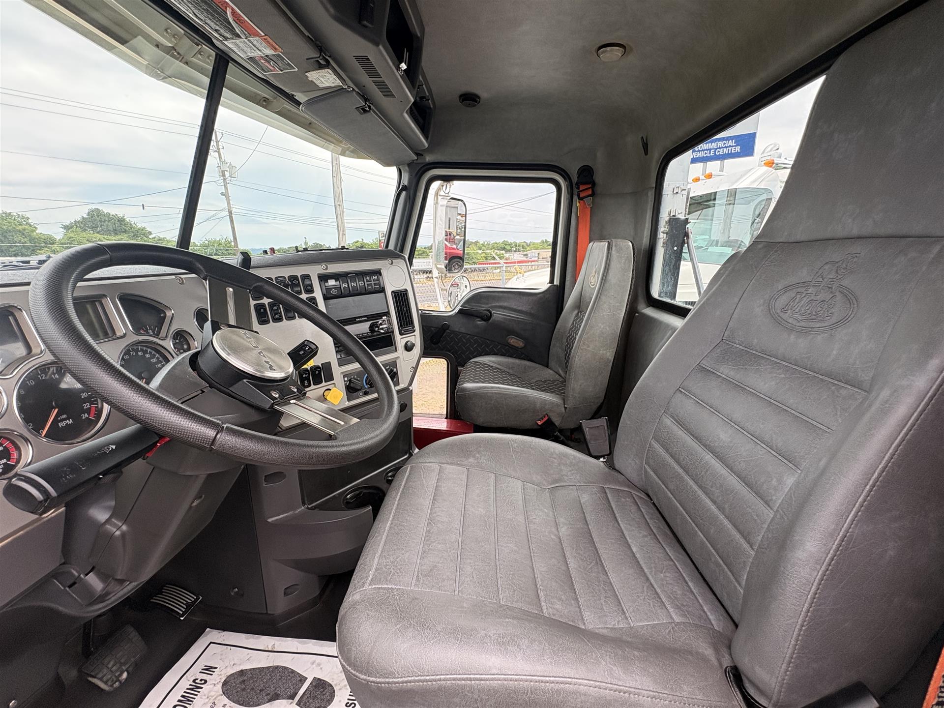 2018 Mack Pinnacle in Macon, GA — photo 7