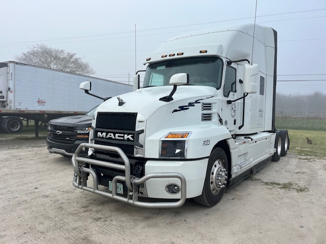 2024 Mack AN64T