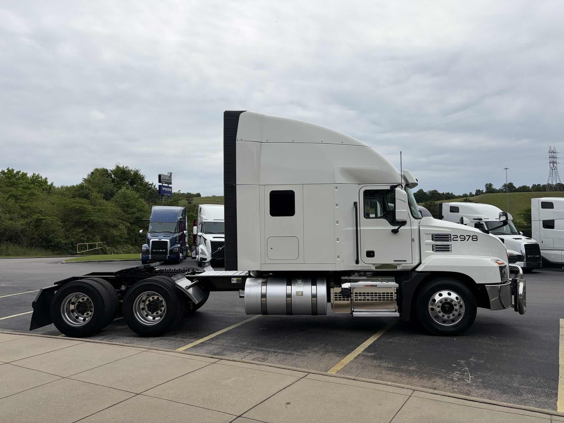 2022 Mack Anthem in Fultondale, AL — photo 4