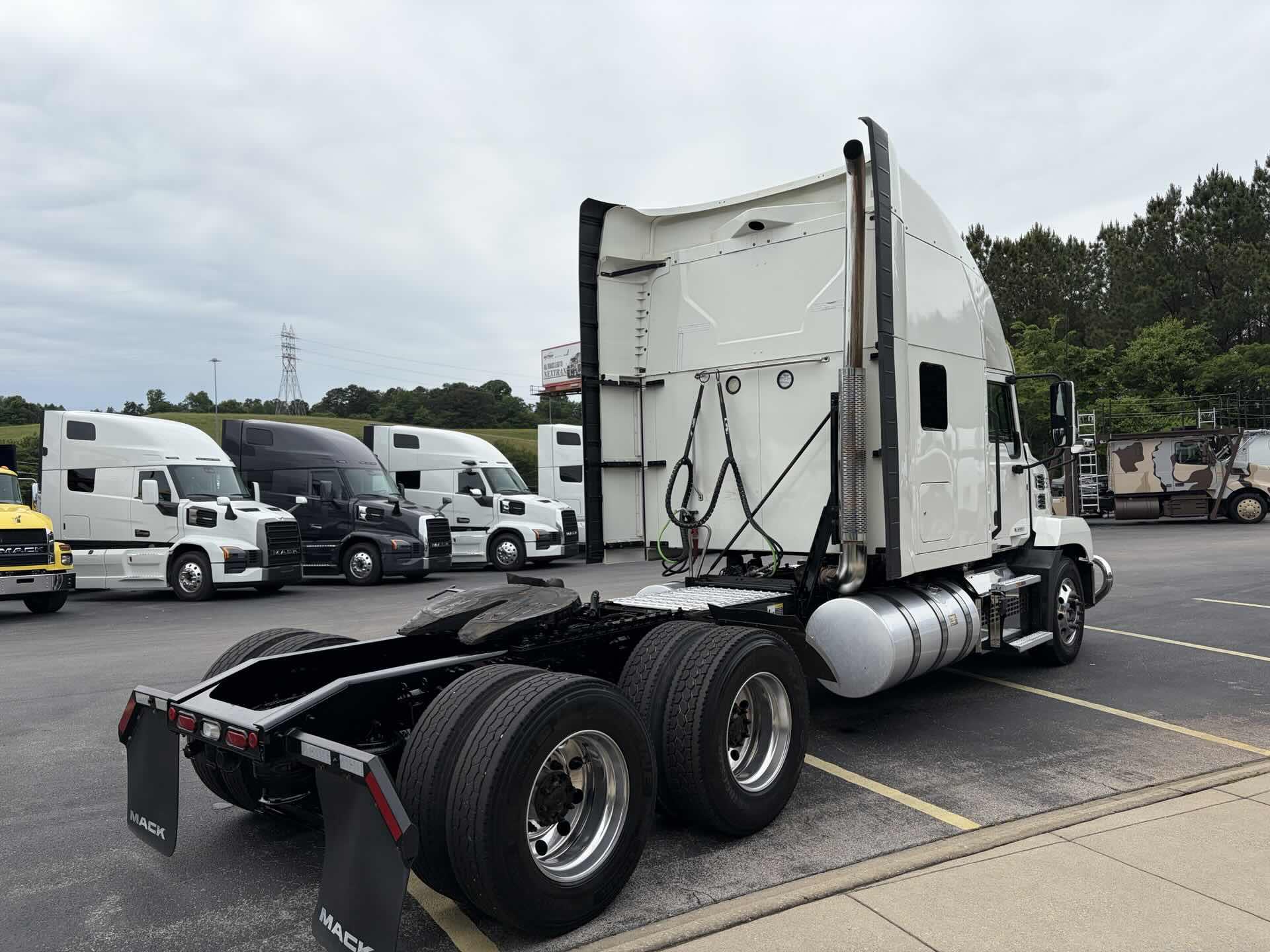 2022 Mack Anthem in Fultondale, AL — photo 5