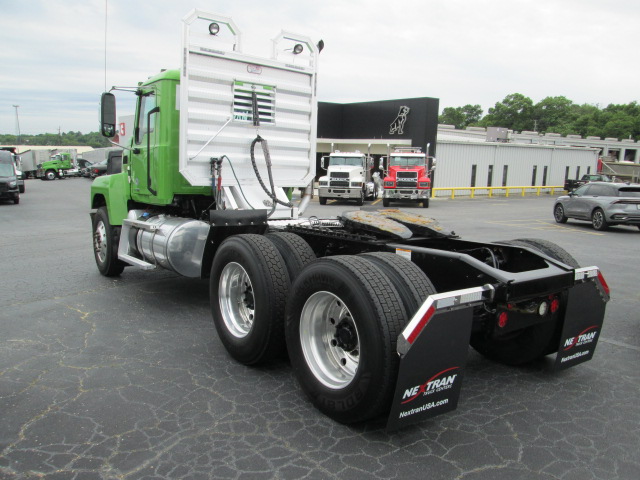 2022 Mack Pinnacle in Duluth, GA — photo 7