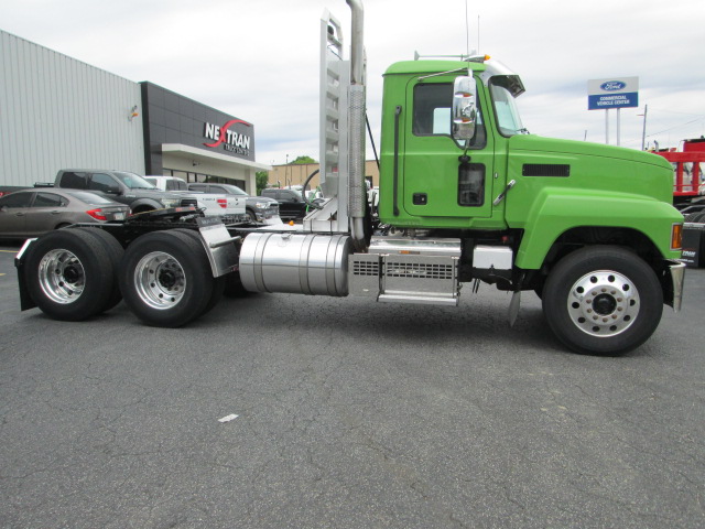 2022 Mack Pinnacle in Macon, GA — photo 4