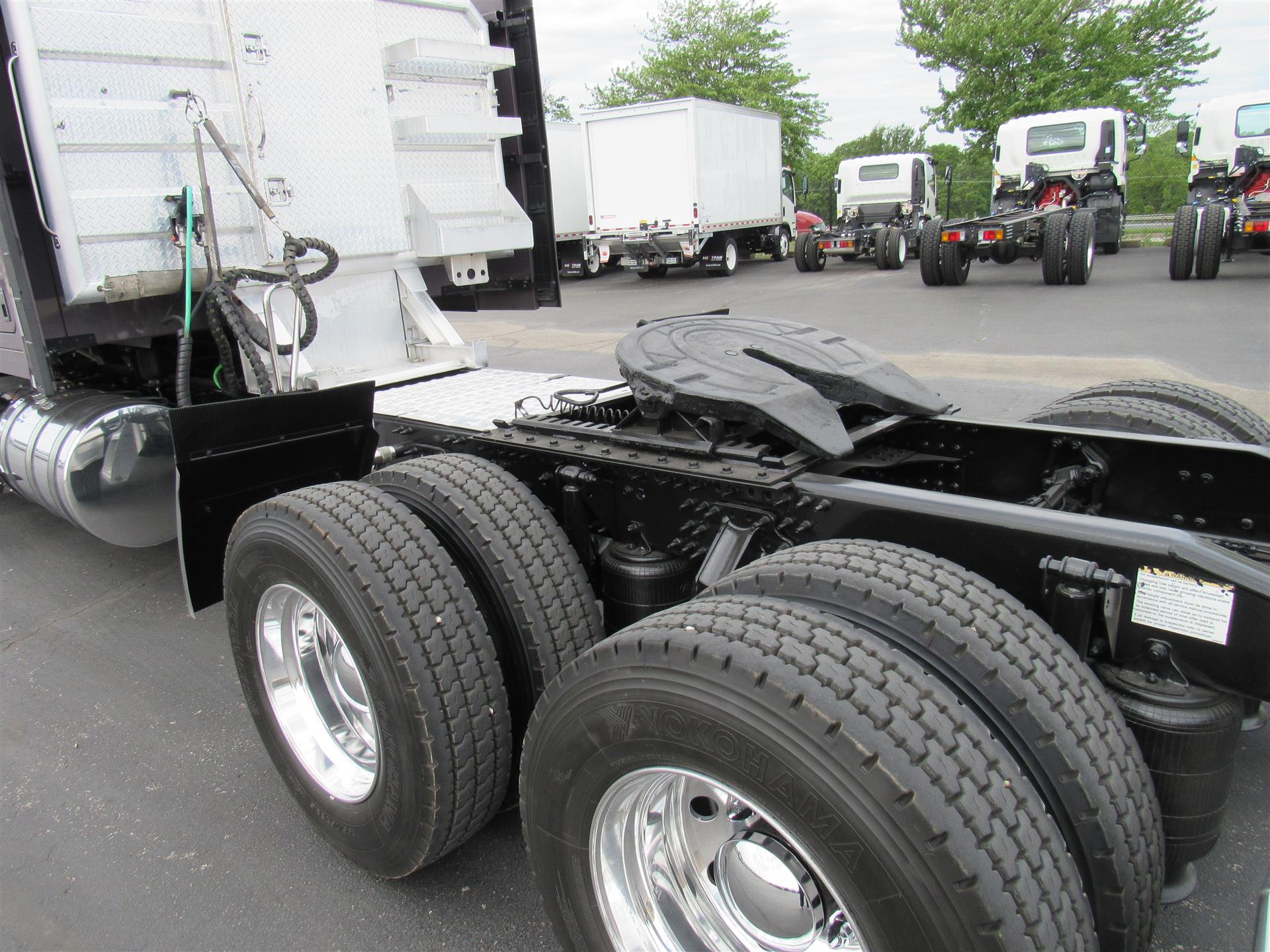 2023 Mack Anthem in Kansas City, MO — photo 4