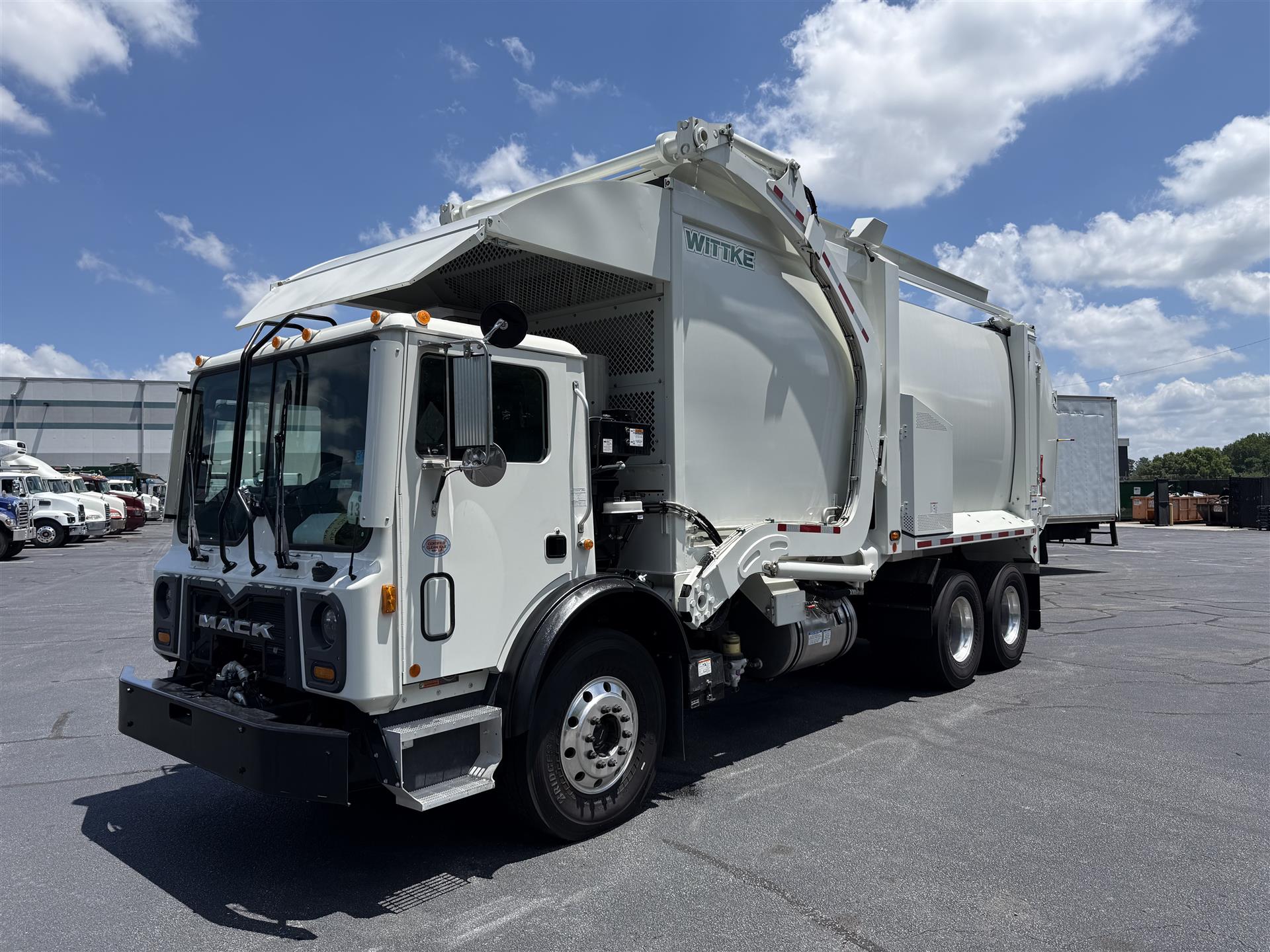 2026 Mack TE64R