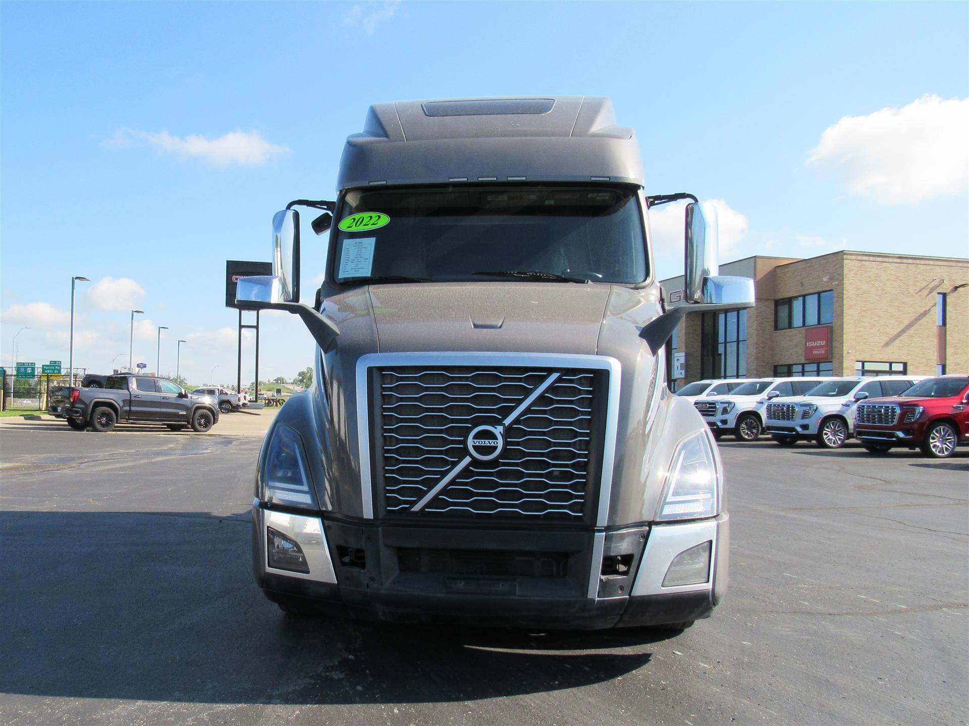 2022 Volvo VNL 860 in Tampa, FL — photo 2