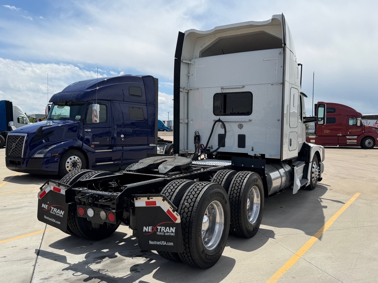 2022 Kenworth T680 in Commerce City, CO — photo 5
