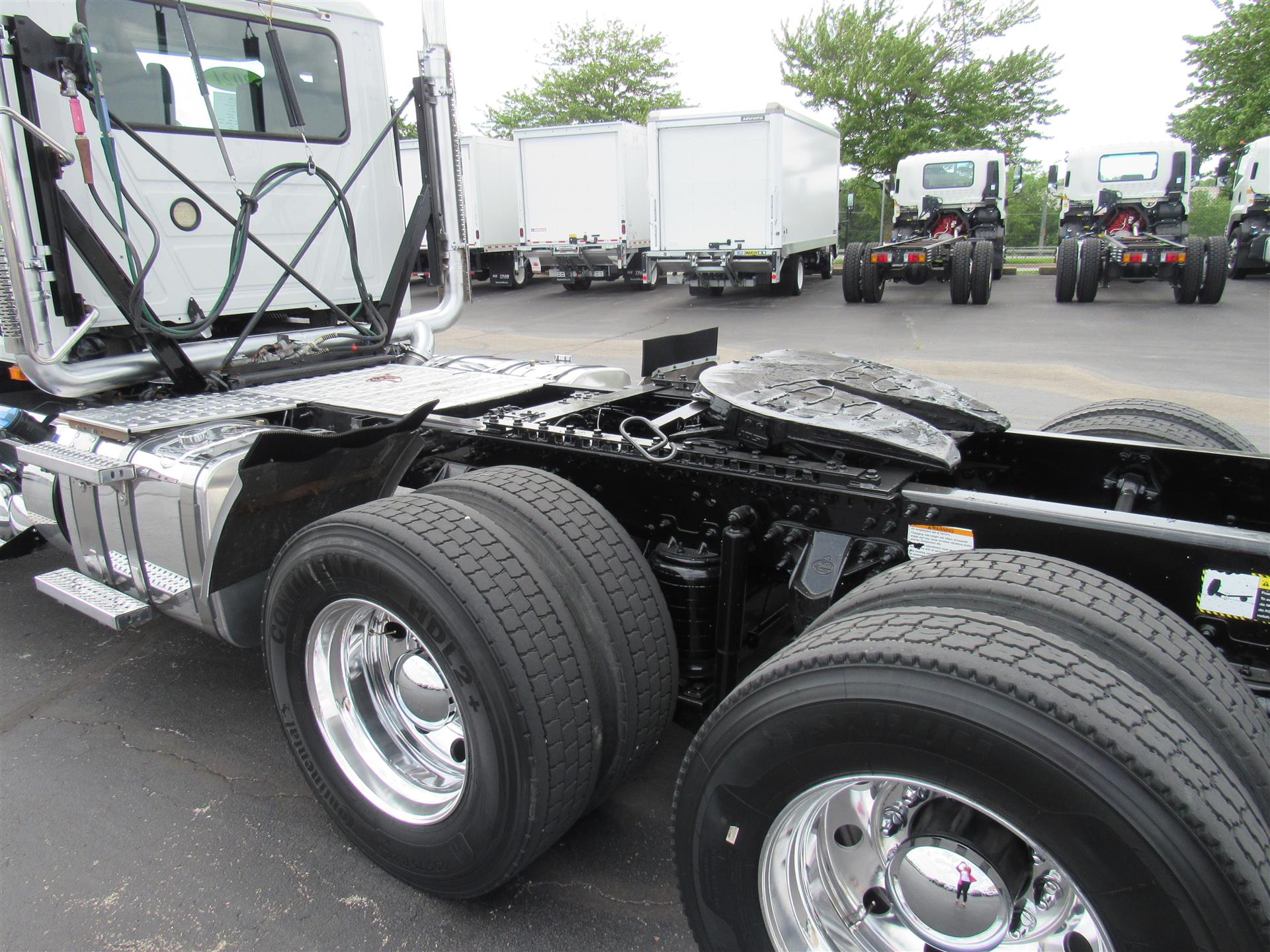 2021 Mack Anthem in Kansas City, MO — photo 4