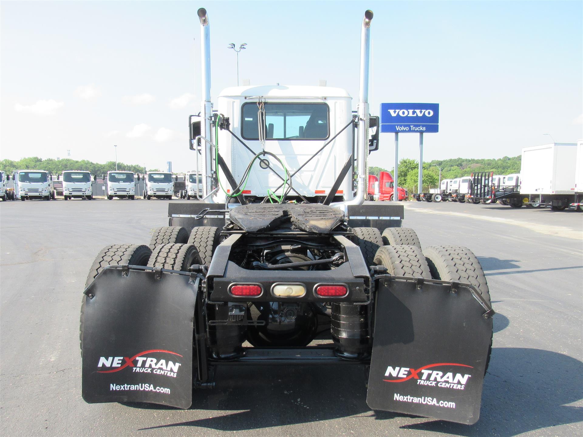 2020 Mack Anthem in Kansas City, MO — photo 4