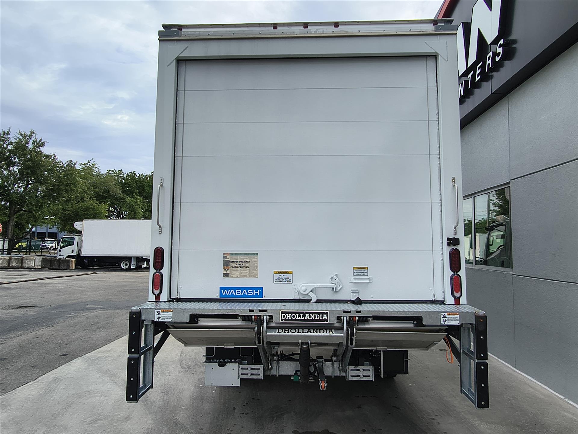 2026 Isuzu NRR in Miami, FL — photo 5