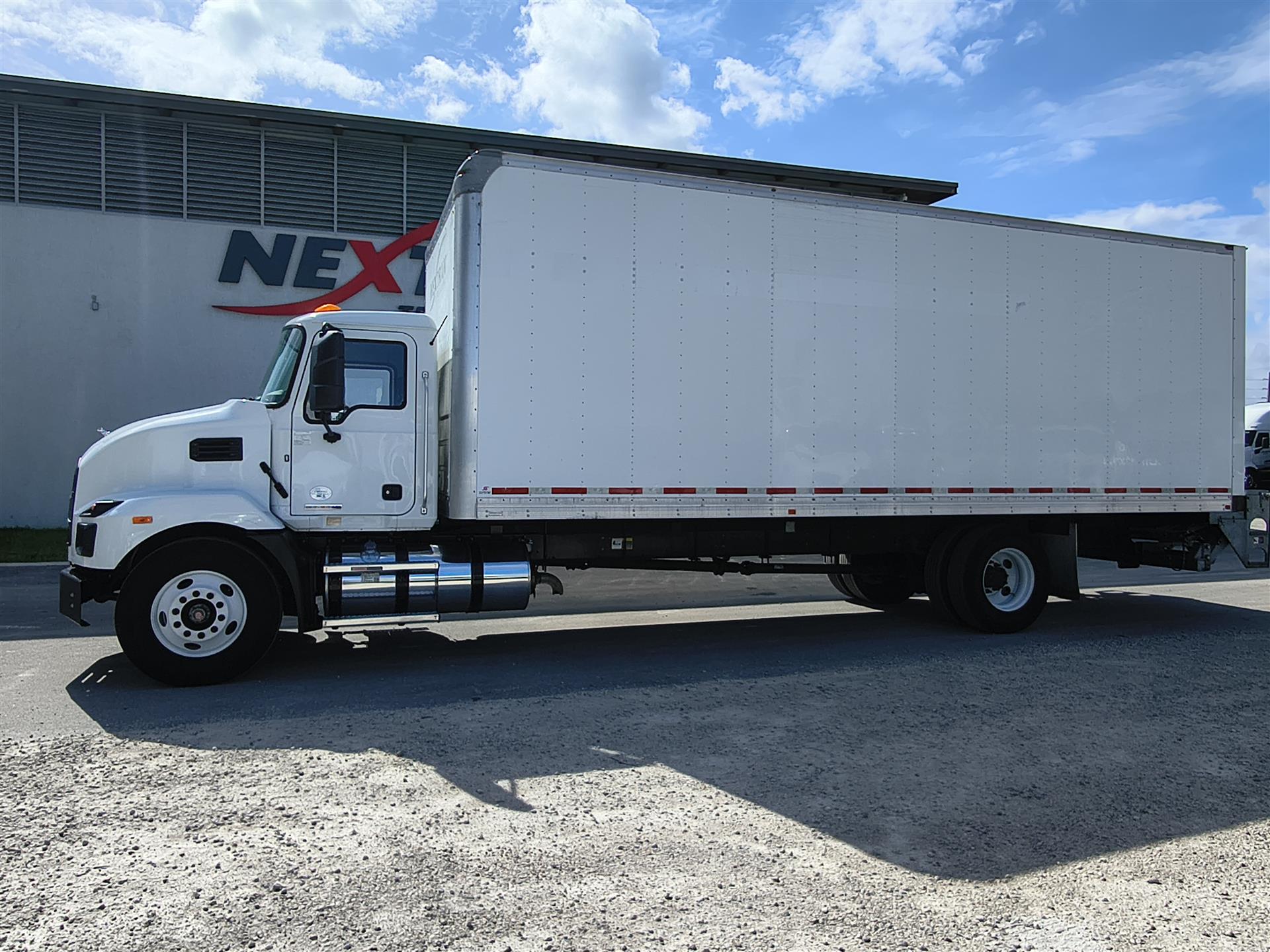 2022 Mack MD in Fort Lauderdale, FL — photo 7