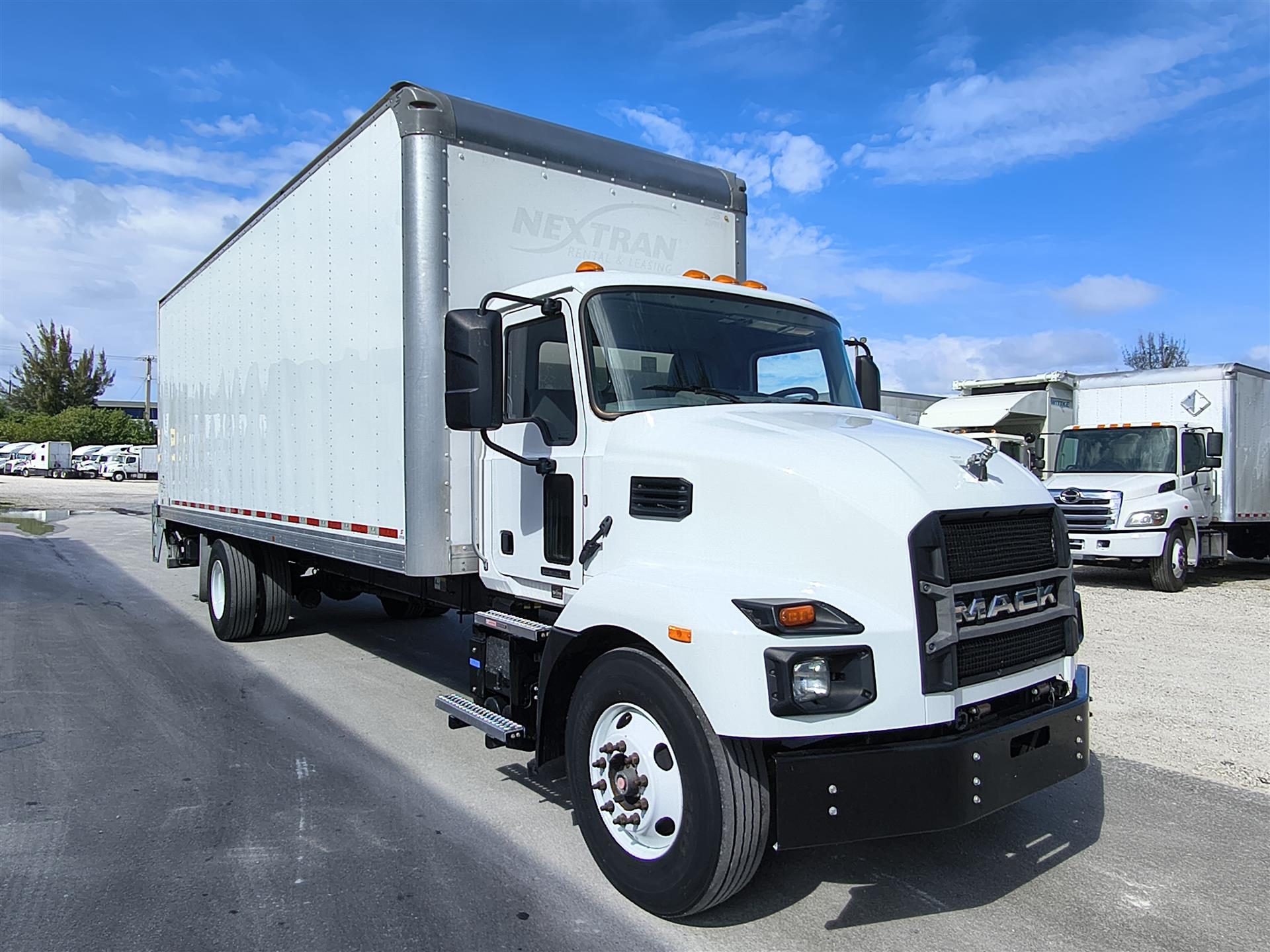 2022 Mack MD in Fort Lauderdale, FL — photo 3