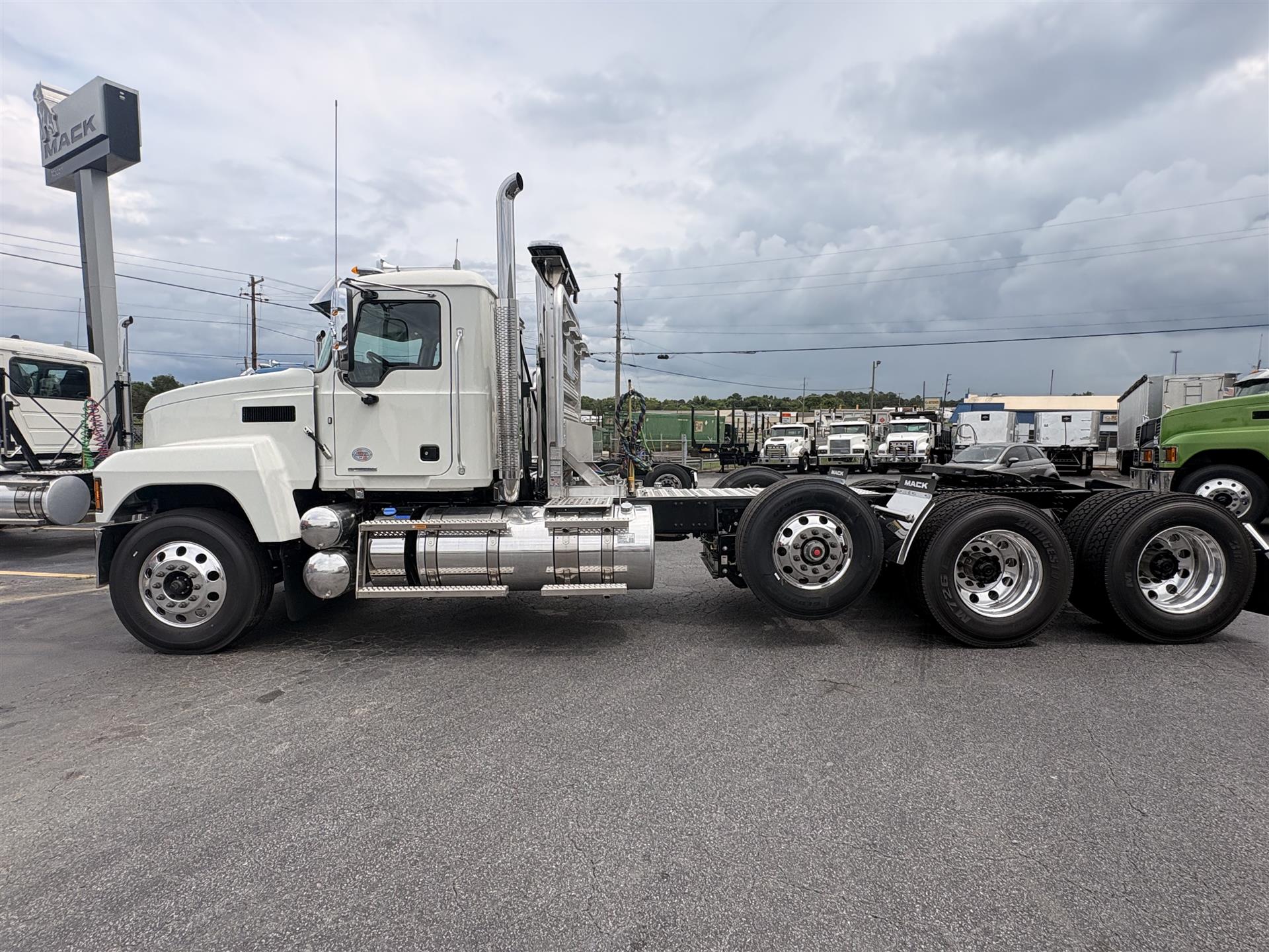 2027 Mack PI64T