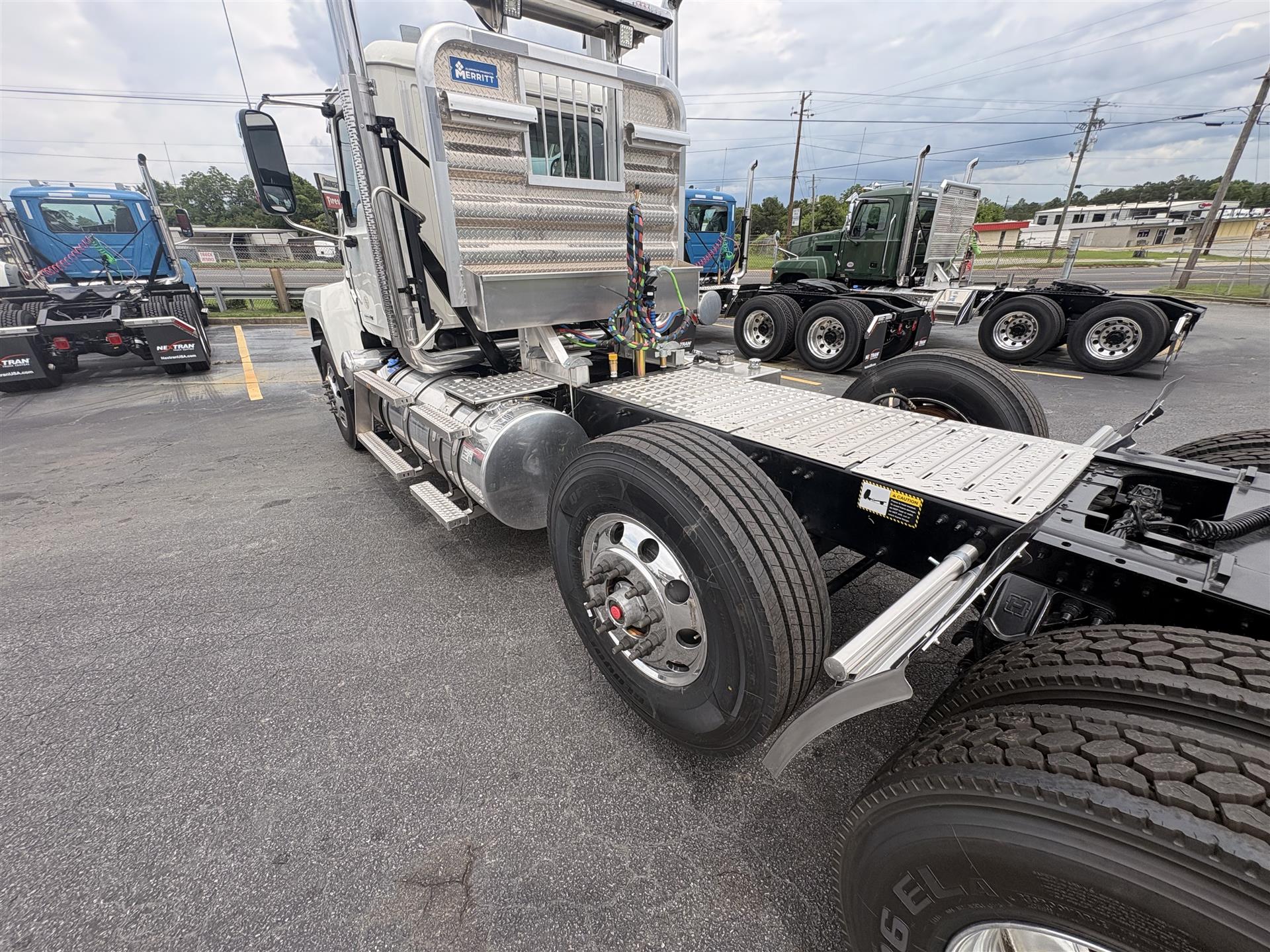 2027 Mack Pinnacle in Macon, GA — photo 5