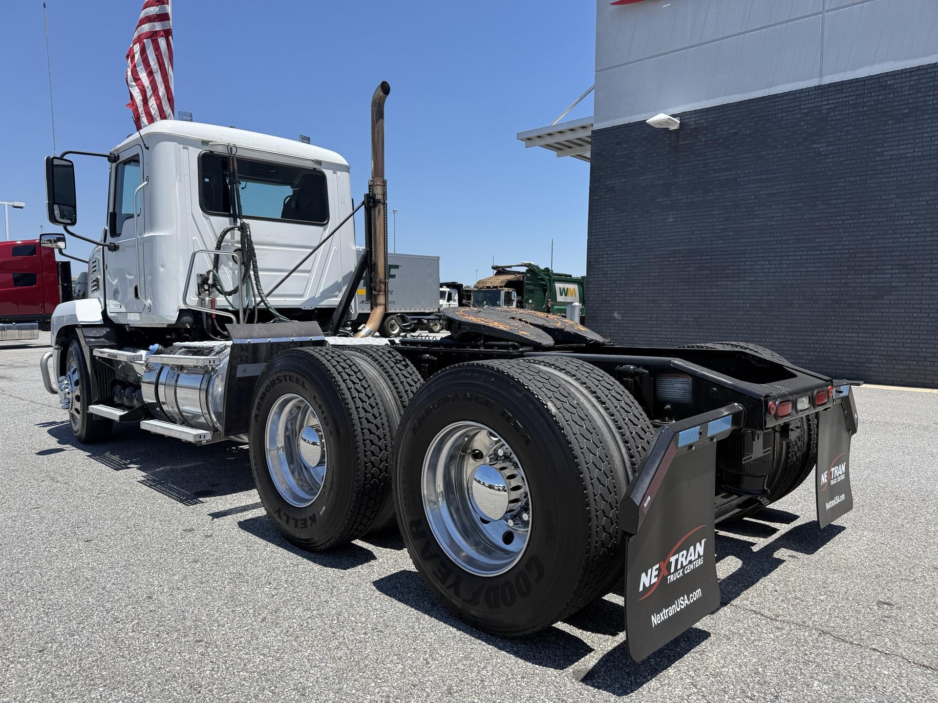 2022 Mack Anthem in Duluth, GA — photo 3