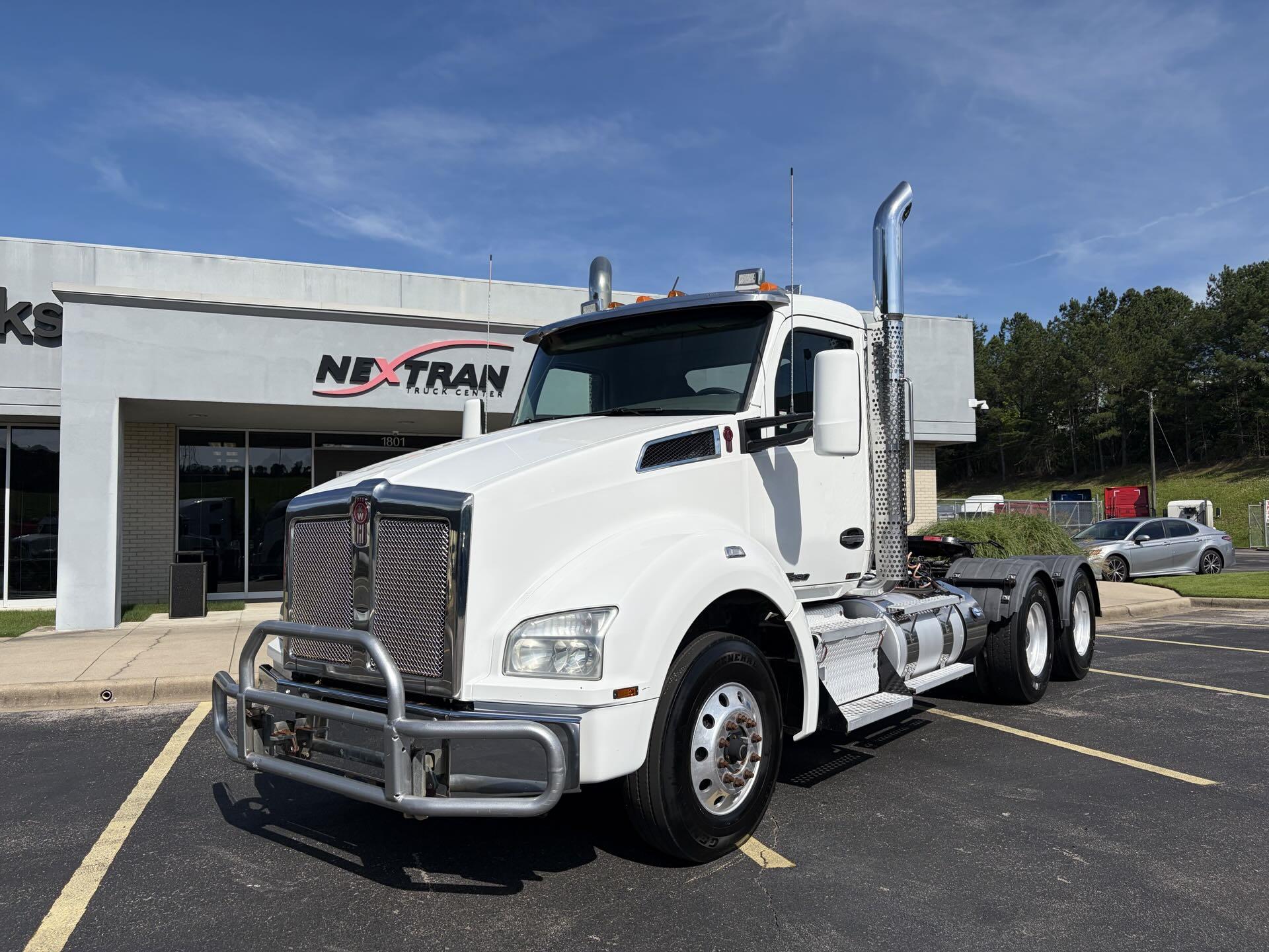 2017 Kenworth T880