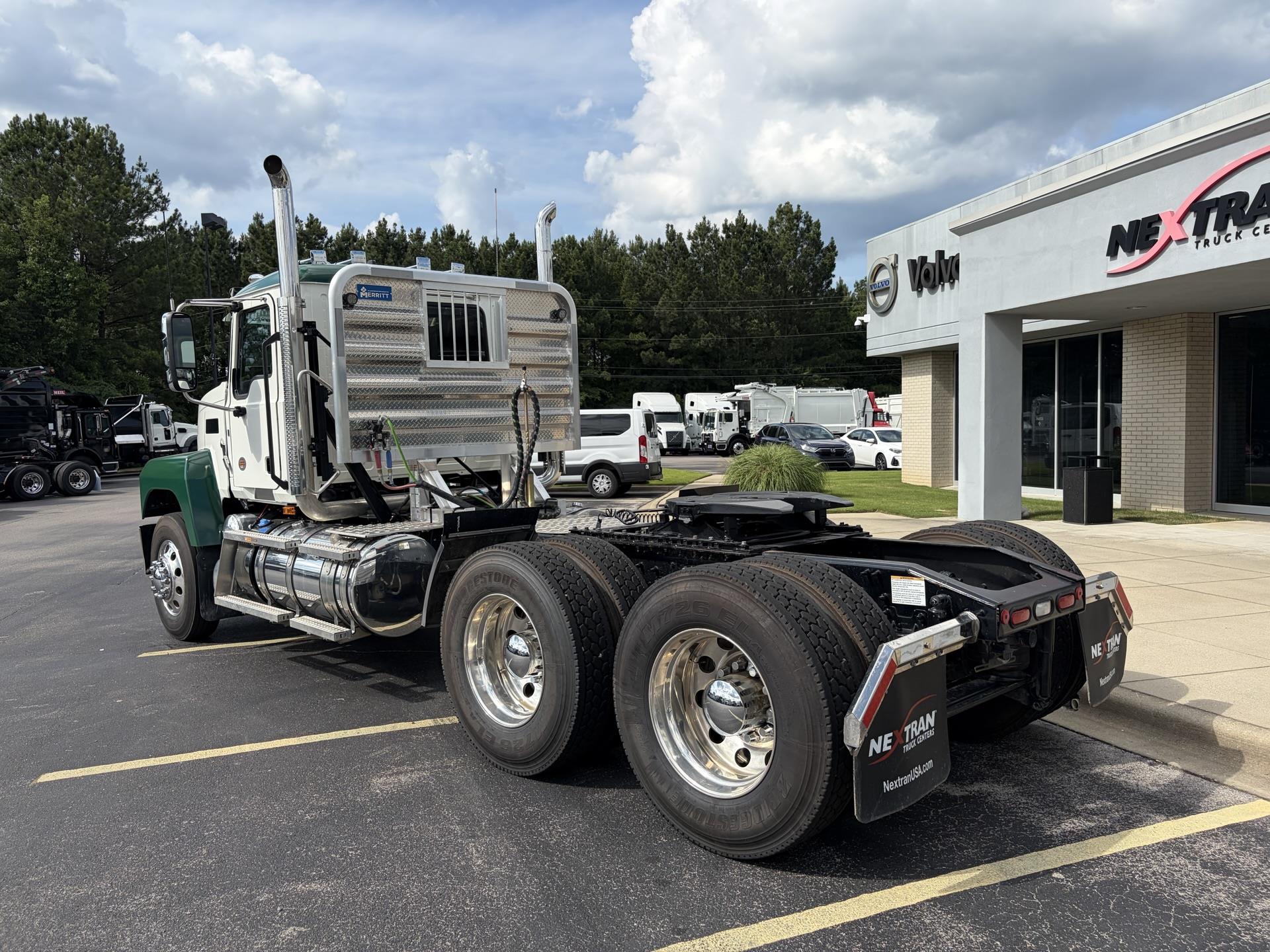 2026 Mack Pinnacle in Fultondale, AL — photo 8