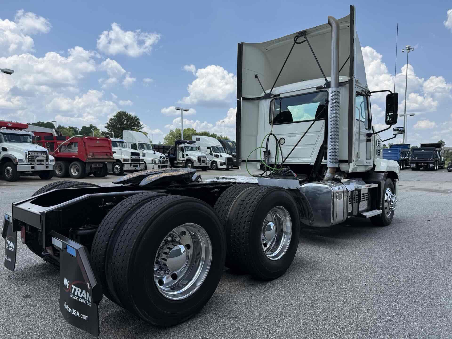 2022 Mack Anthem in Duluth, GA — photo 5