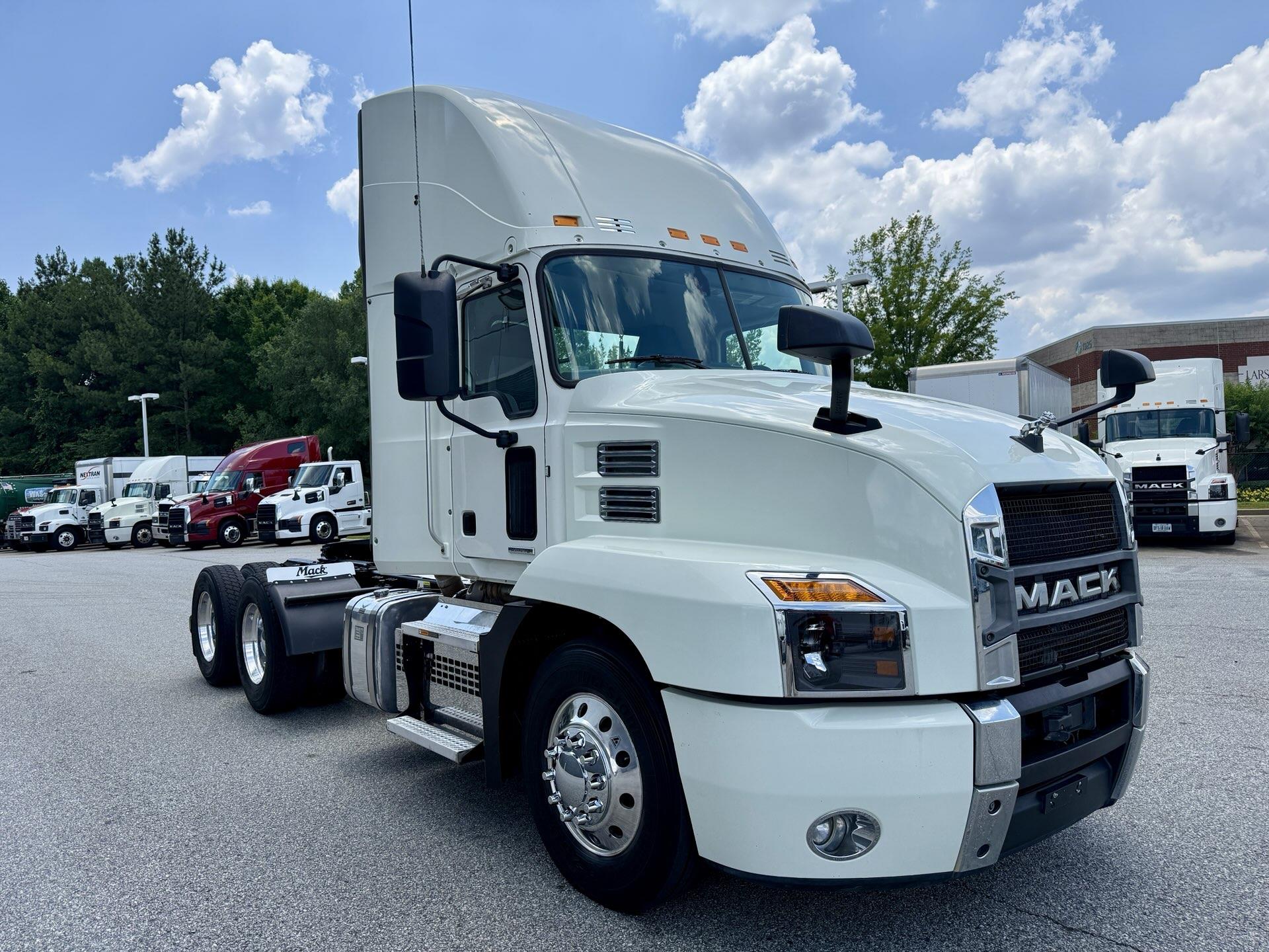 2022 Mack Anthem in Duluth, GA — photo 7