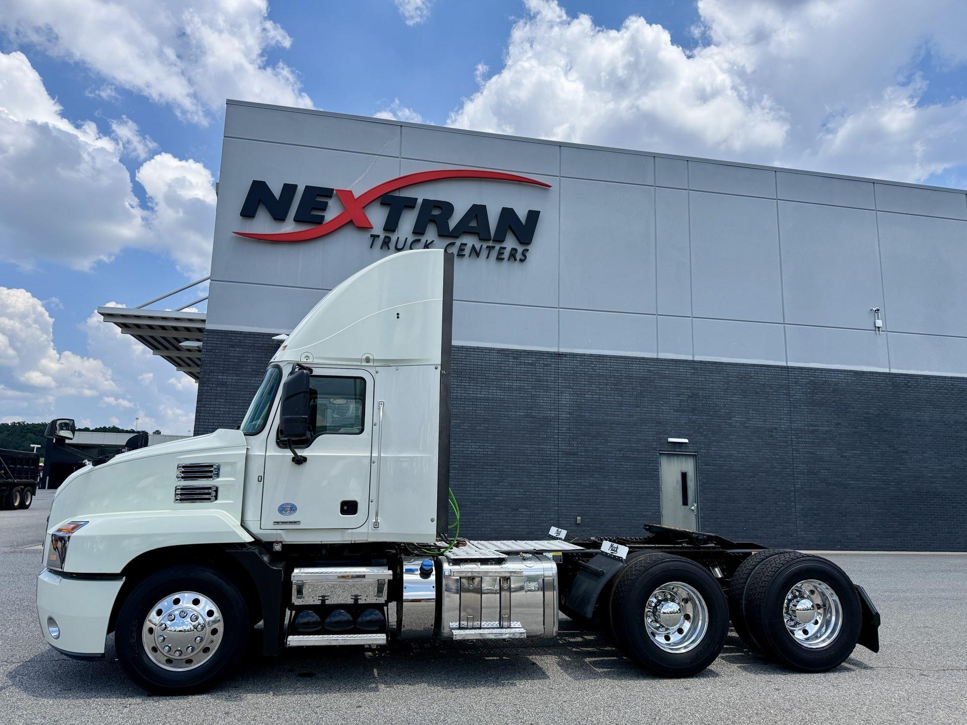 2022 Mack Anthem in Duluth, GA — photo 2