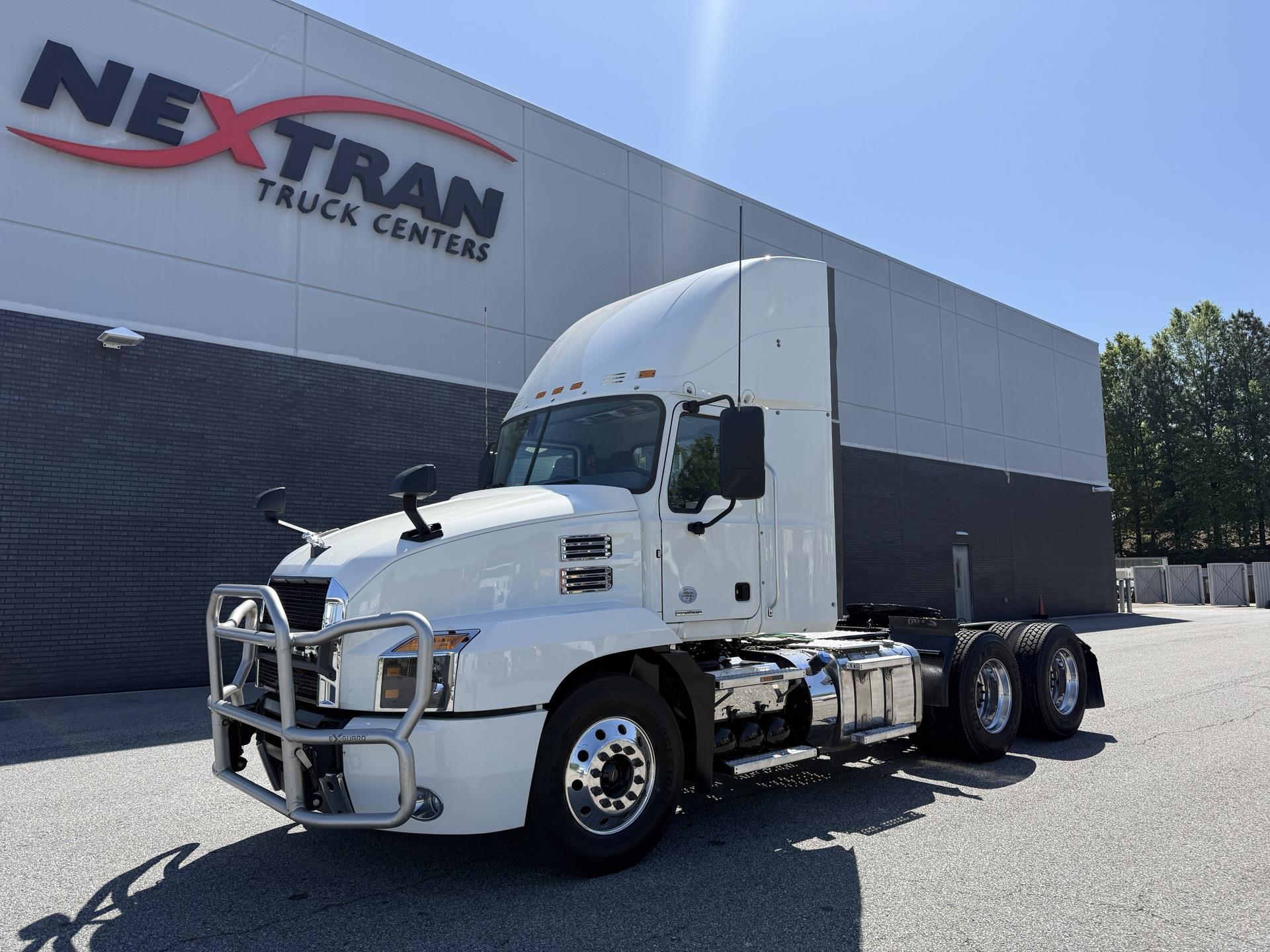 2021 Mack AN64T