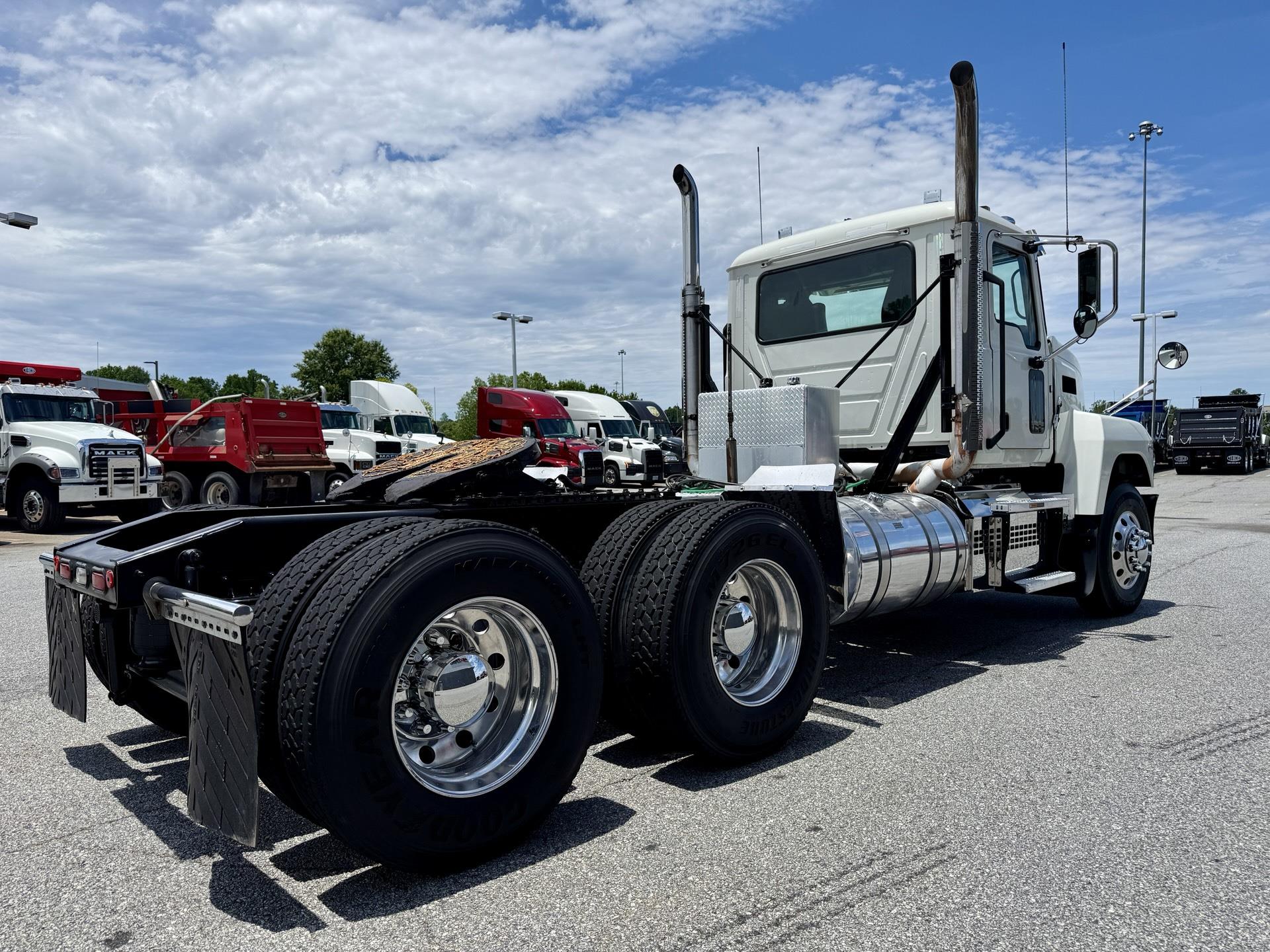 2020 Mack Pinnacle in Duluth, GA — photo 5