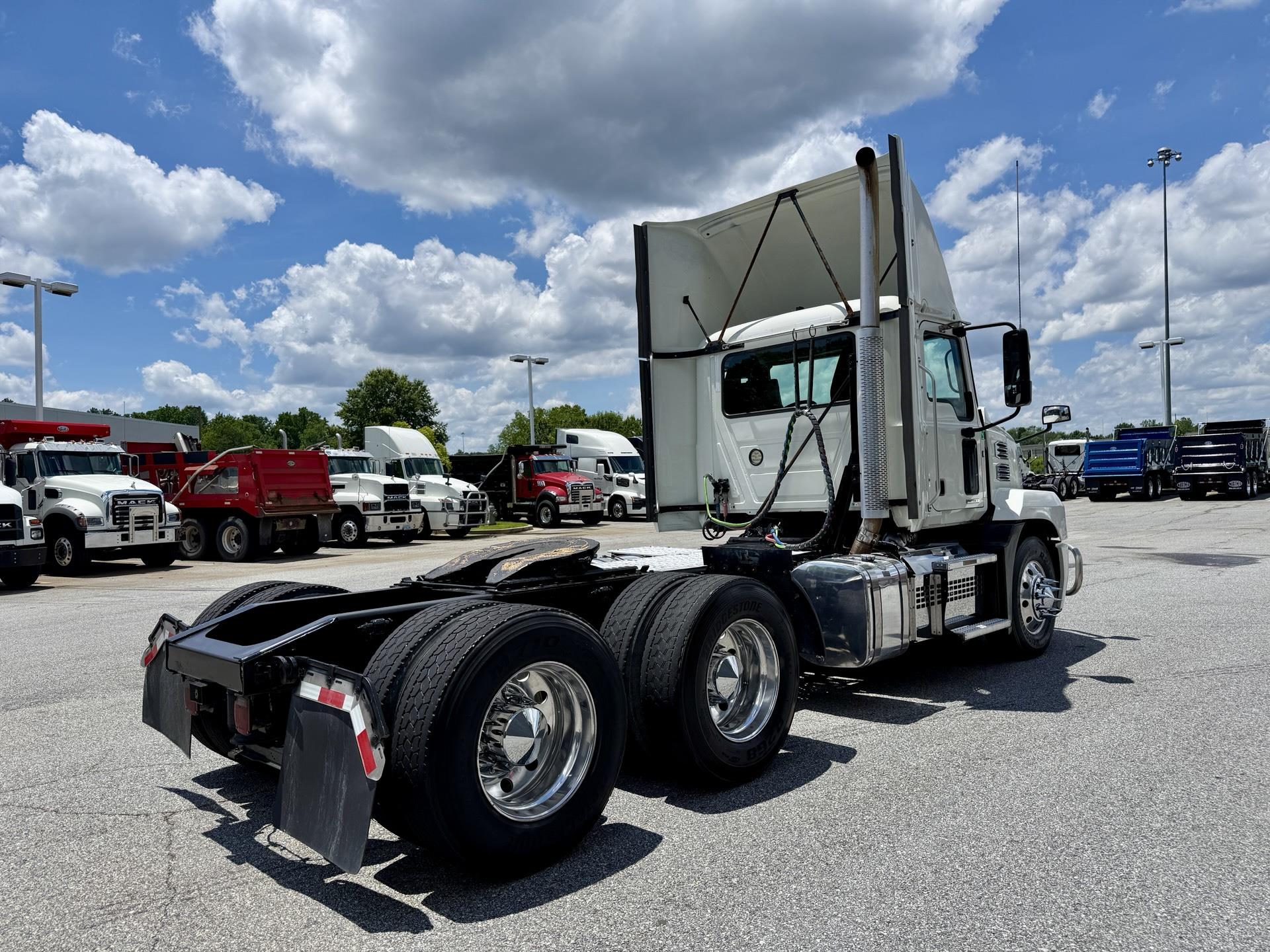 2022 Mack Anthem in Duluth, GA — photo 5