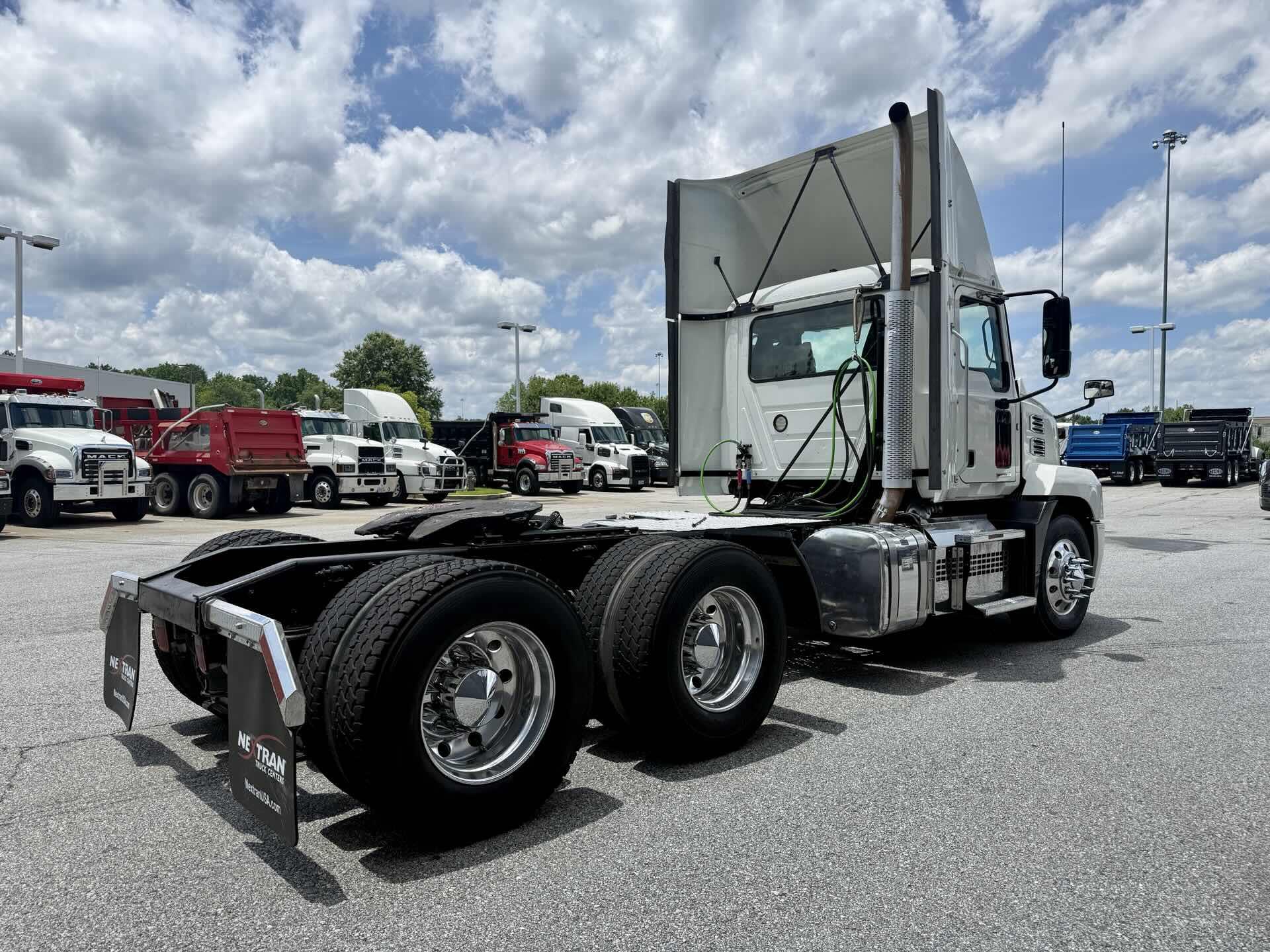 2022 Mack Anthem in Duluth, GA — photo 5