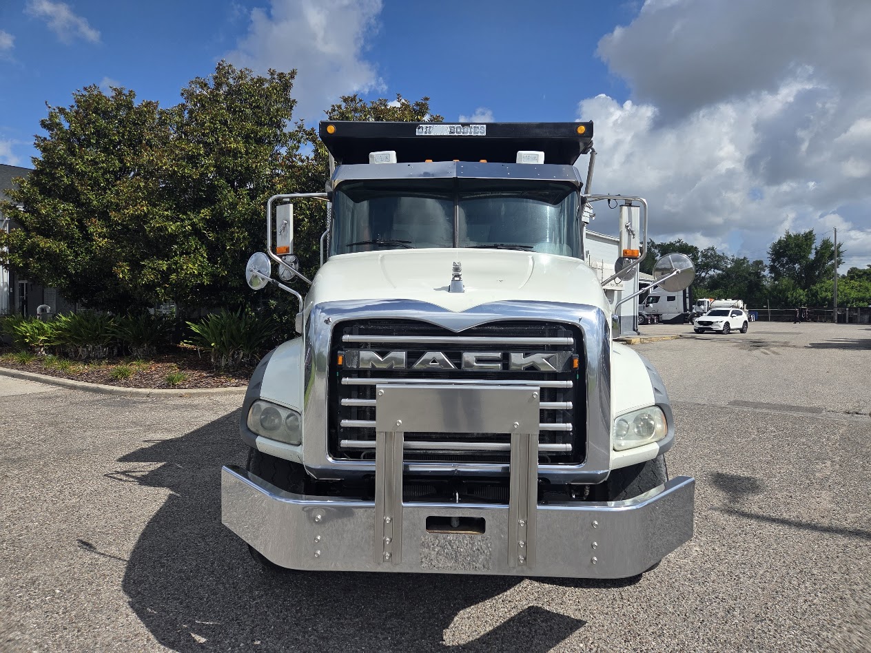 2017 Mack in Jacksonville, FL — photo 2