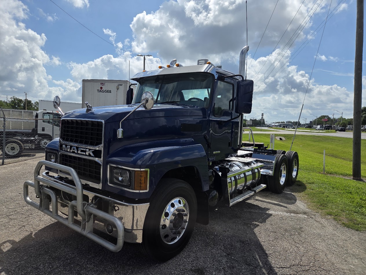 2024 Mack PI64T