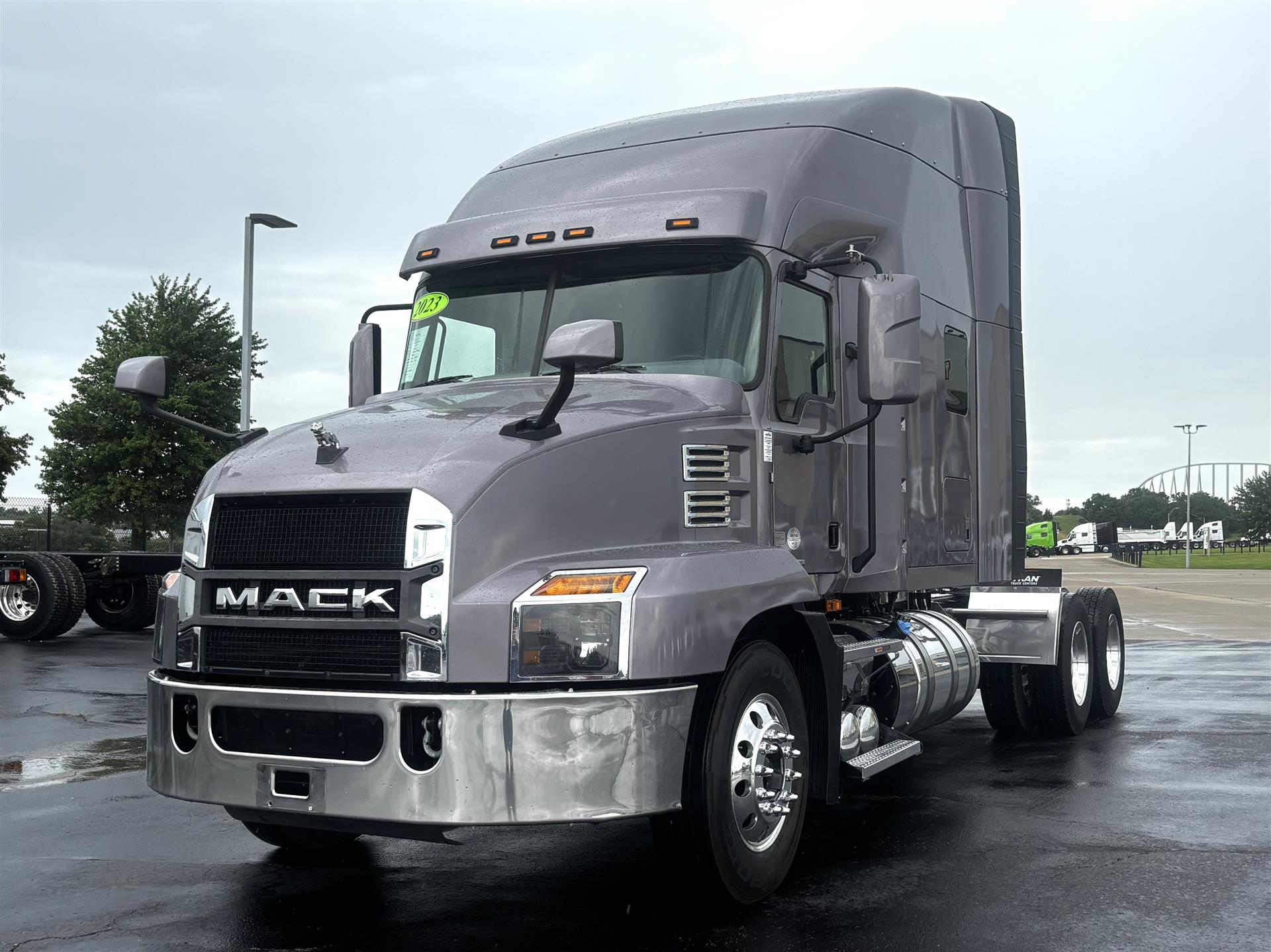 2023 Mack AN64T